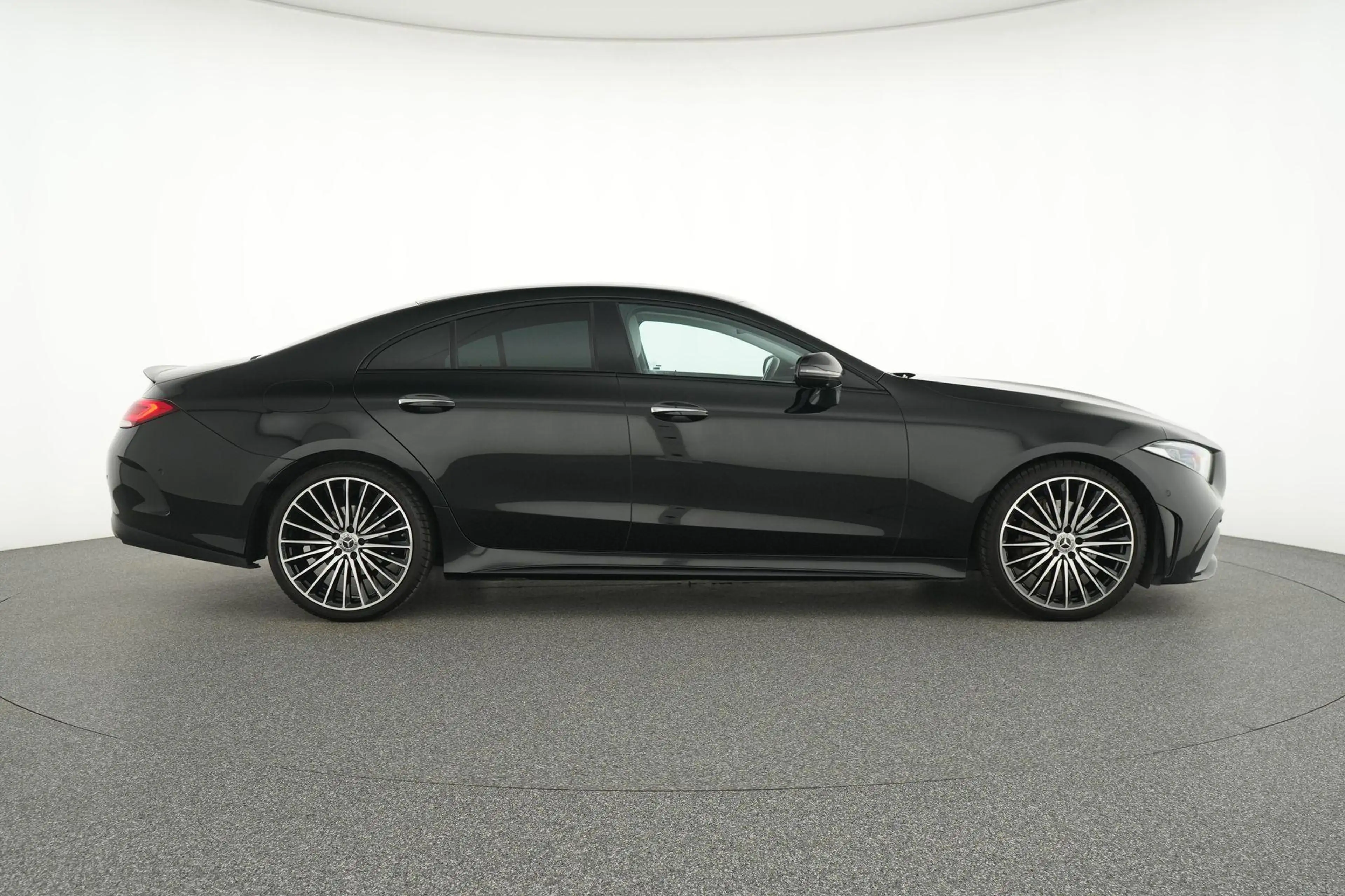 Mercedes-Benz CLS 220 d AMG Line + LEDER + OPEN DAK + MULTIBEAM + CARPLA — photo 9