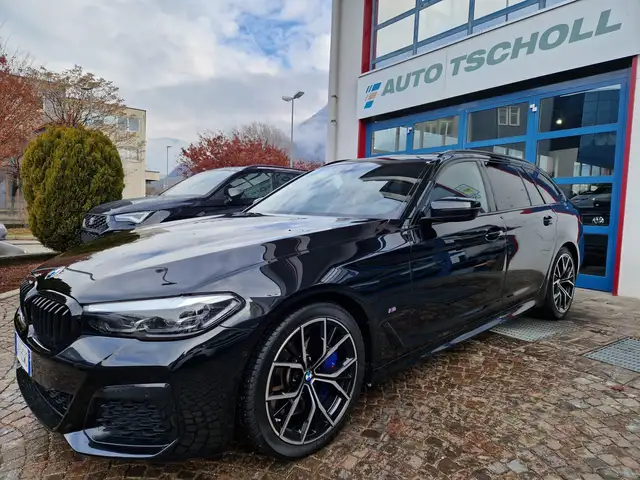 BMW 530 d 286Cv xDrive M Sport LED VirCock OpenSky 19"Navi