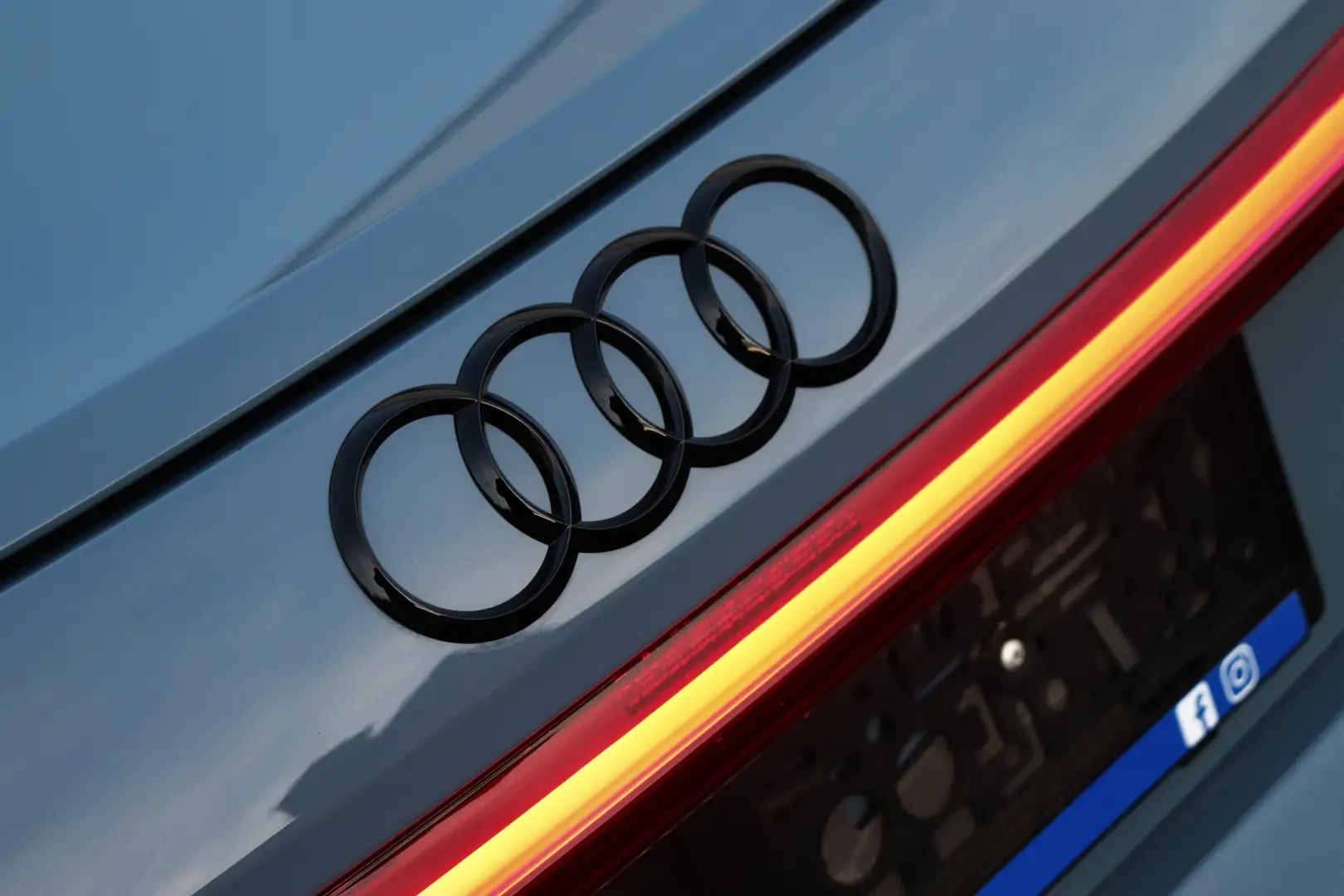 Audi e-tron GT Quattro - Shadow+/Laser/BlindSpot/360/Keyless/B&O Gris - 2