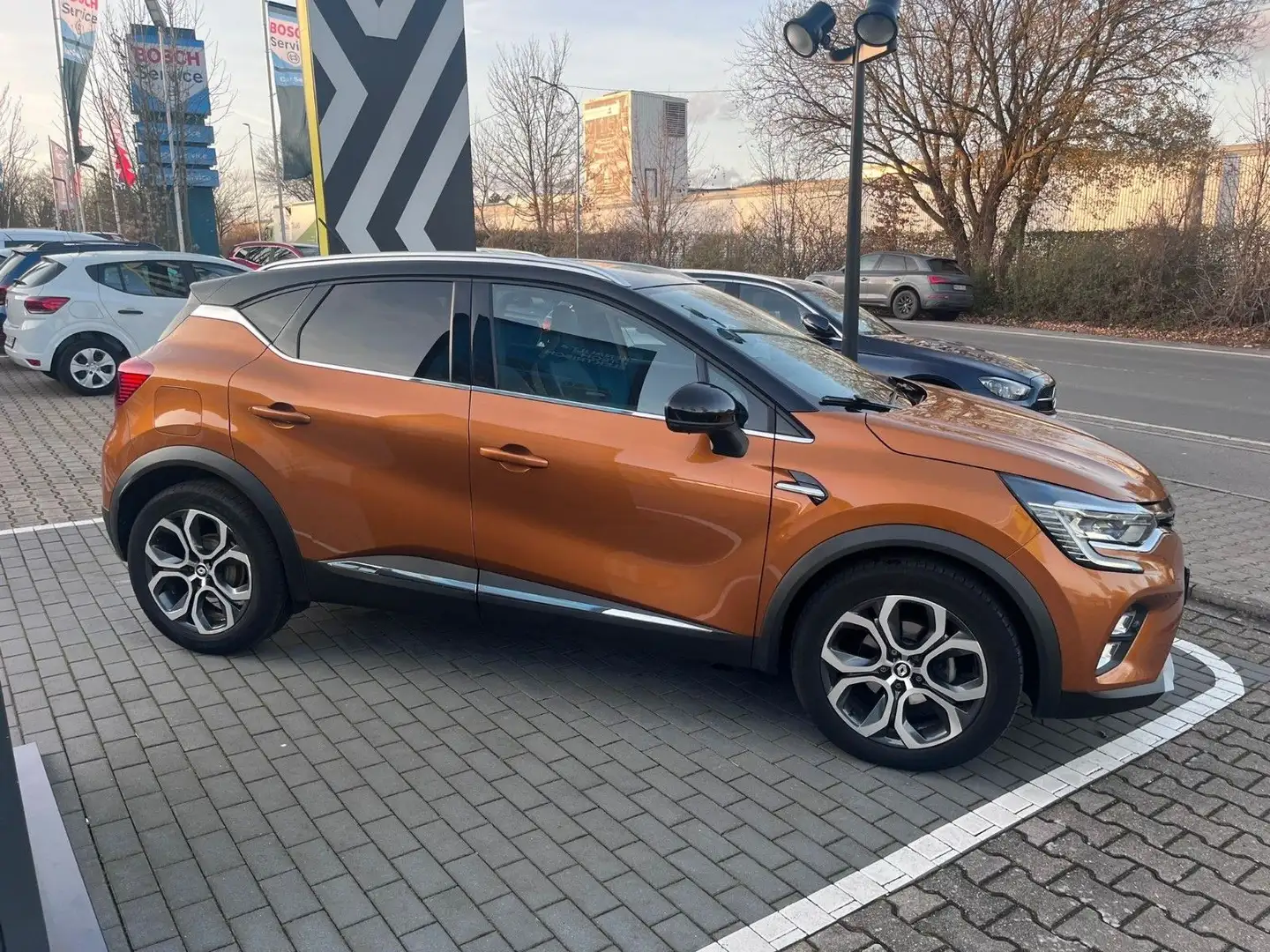 Renault Captur TCe 140 Intens Orange - 2