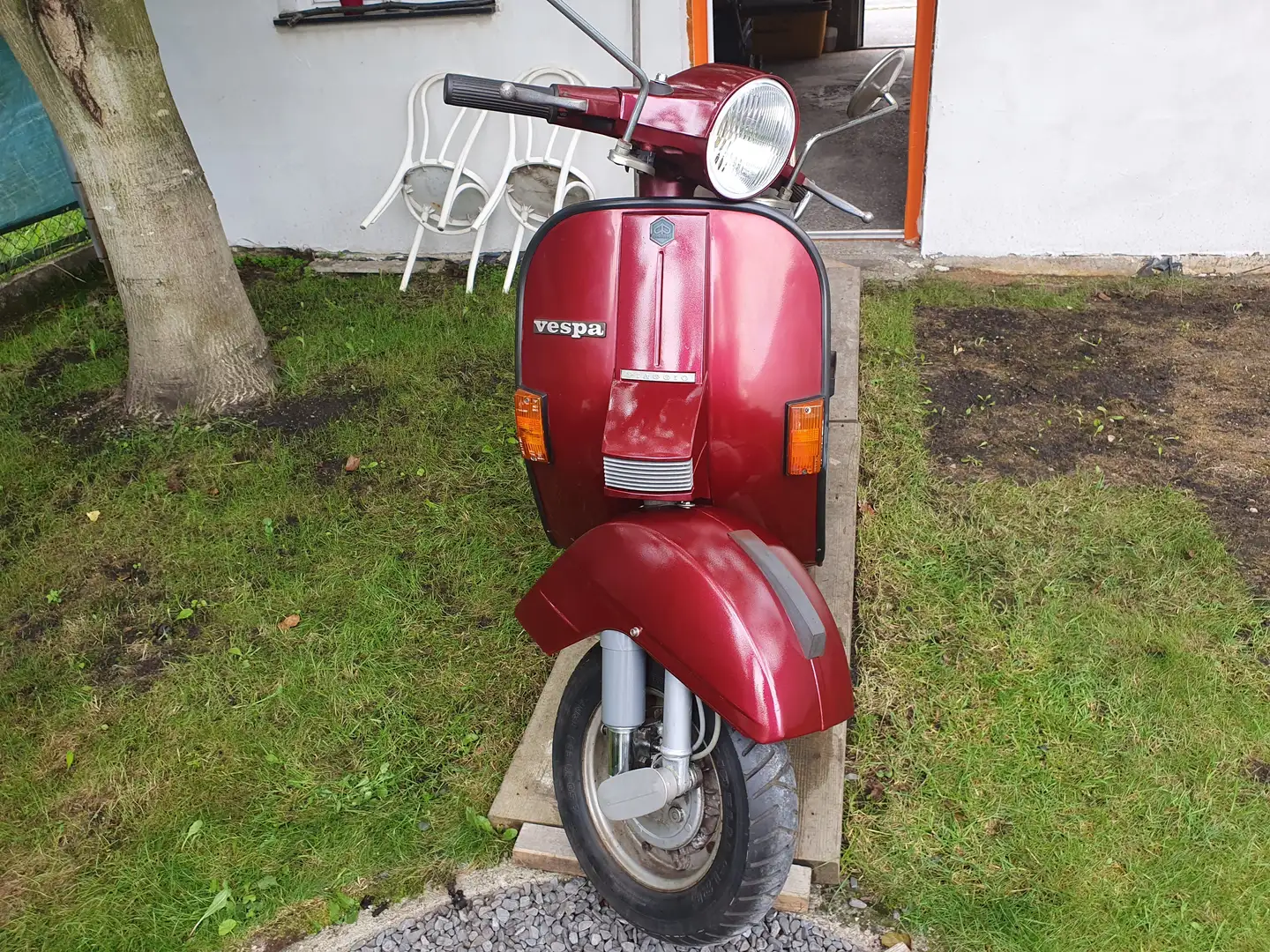 Vespa 125 VNB PX125 Lusso Červená - 1