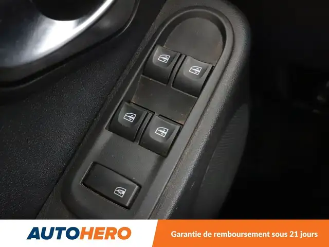 Dacia Duster view 28