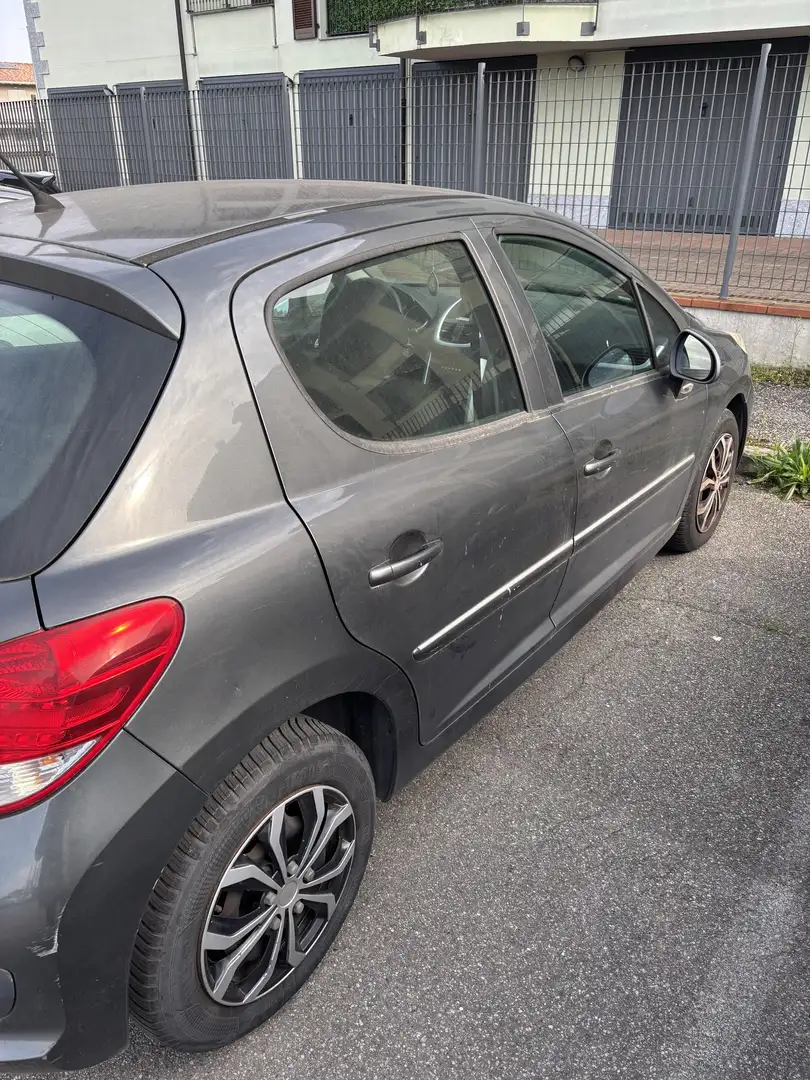 Peugeot 207 5p 1.4 8v Plus eco-Gpl 75cv - 2