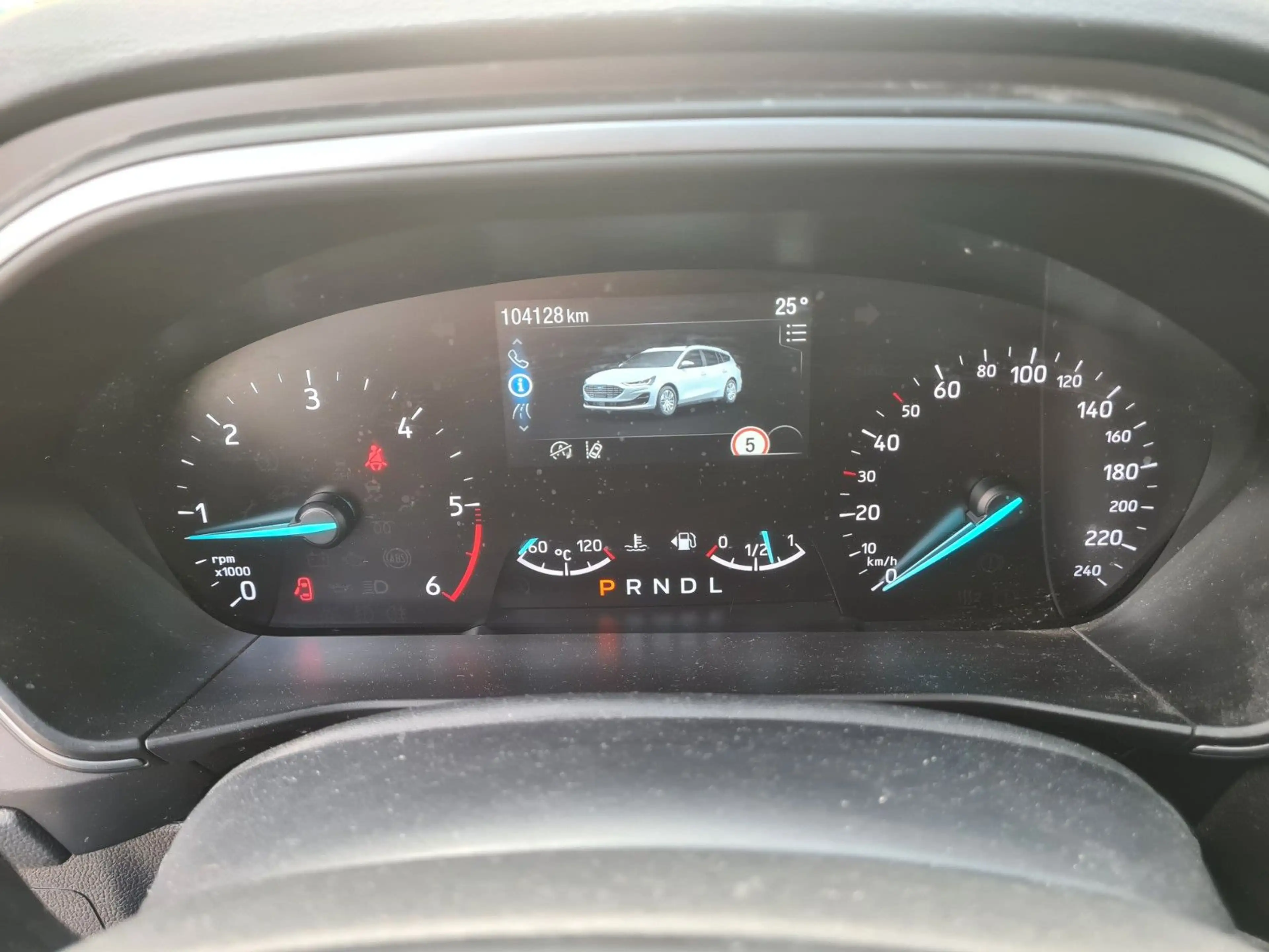 Ford Focus Turnier 1.5 88KW Cool & Connect Automatik — photo 9