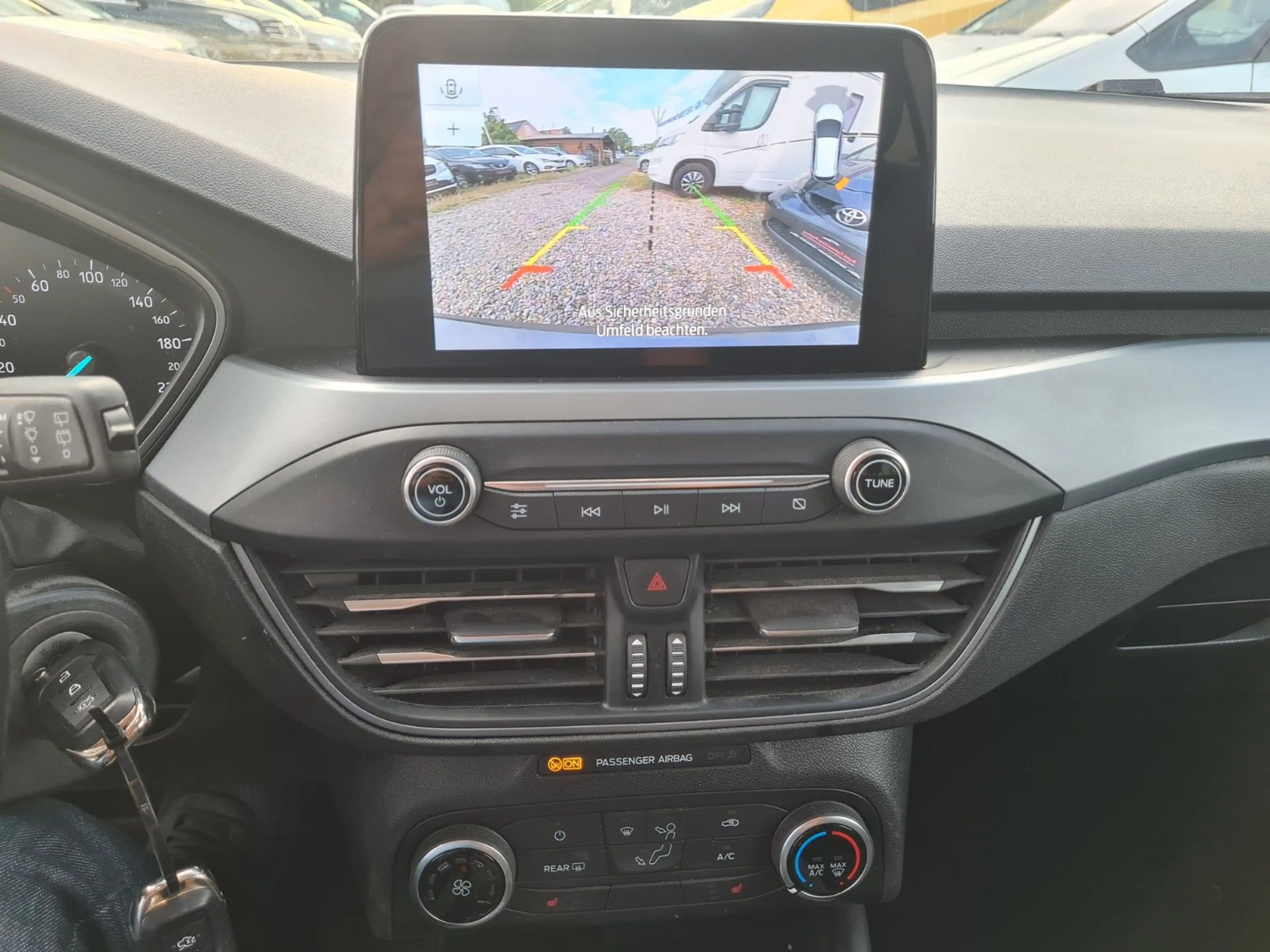 Ford Focus Turnier 1.5 88KW Cool & Connect Automatik — photo 15