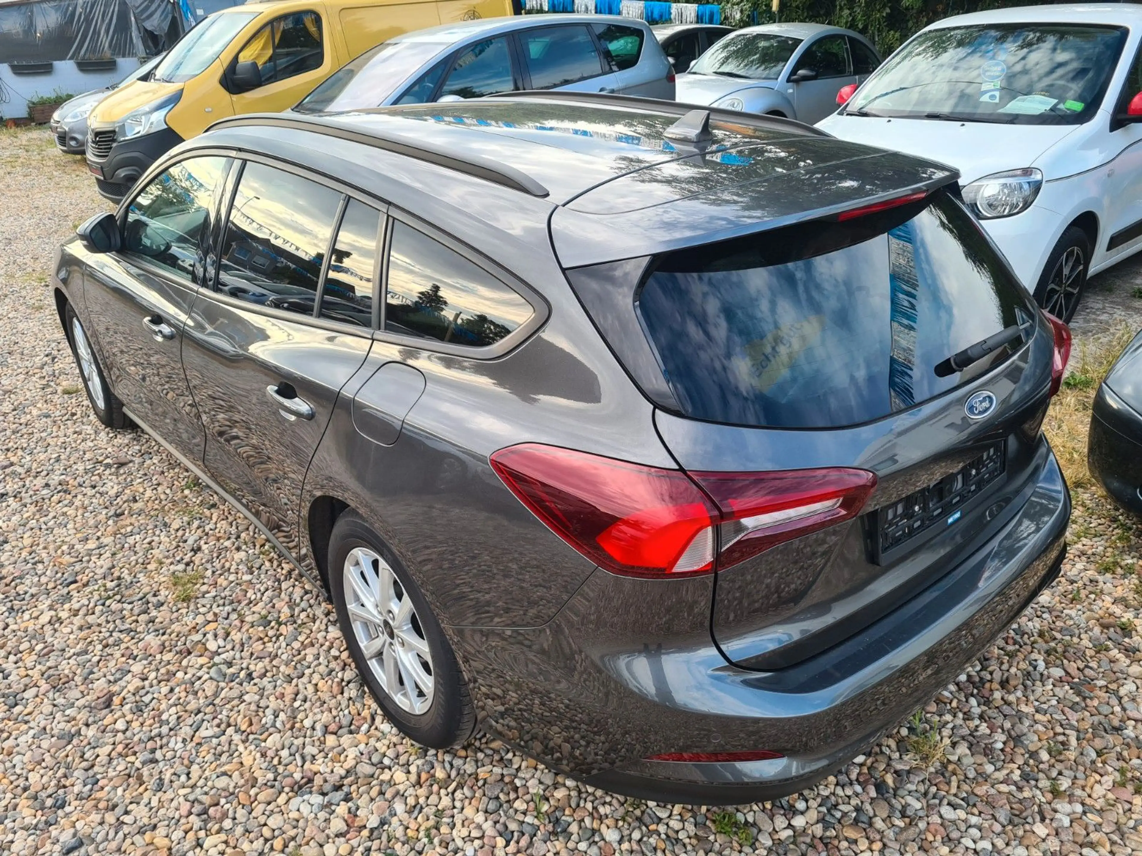 Ford Focus Turnier 1.5 88KW Cool & Connect Automatik — photo 5