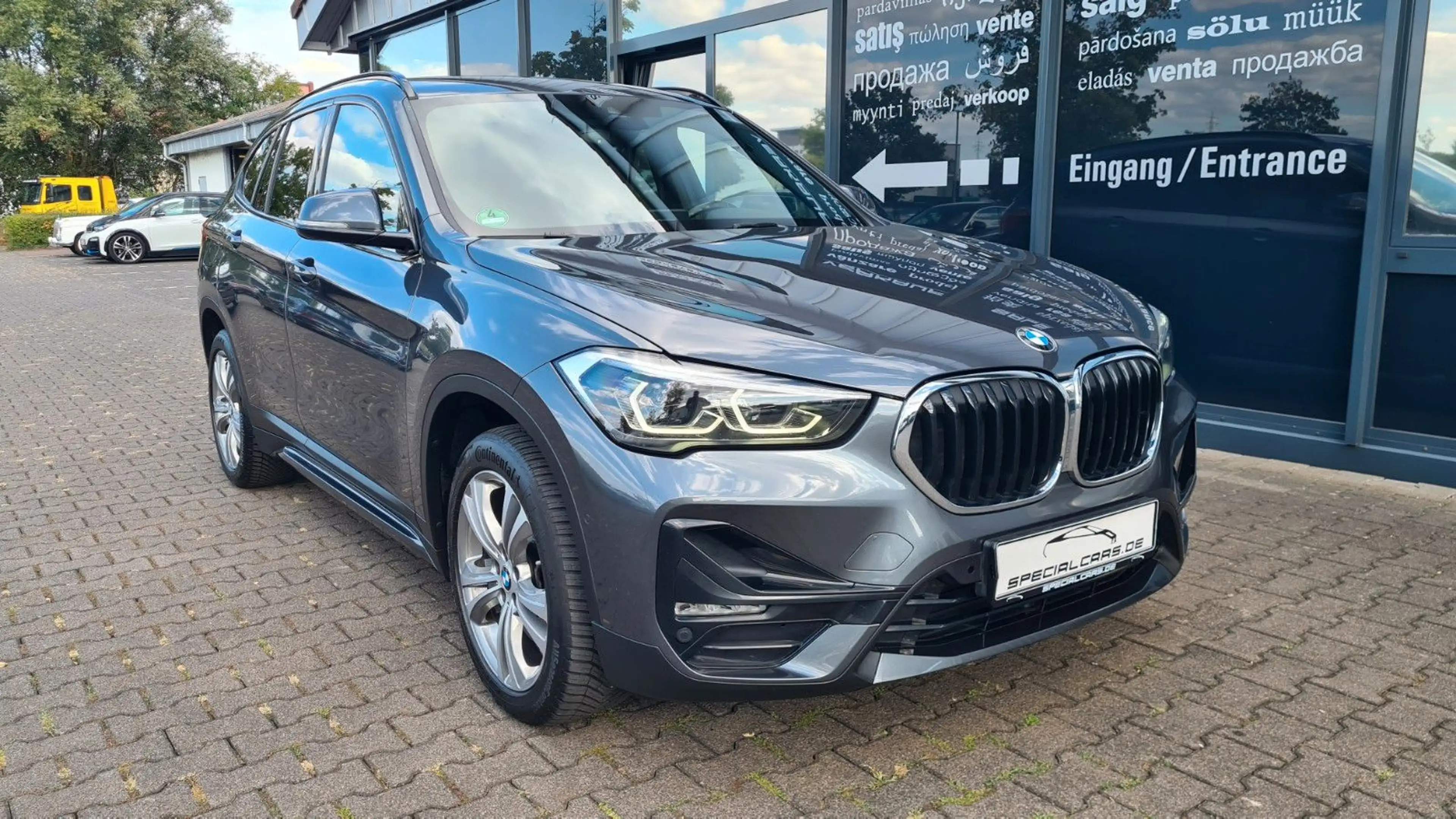 BMW X1 xDrive 20 d Sport Line - HUD - SHADOW - AHK -