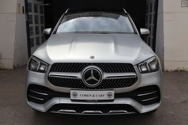 Mercedes-Benz Gle view 3