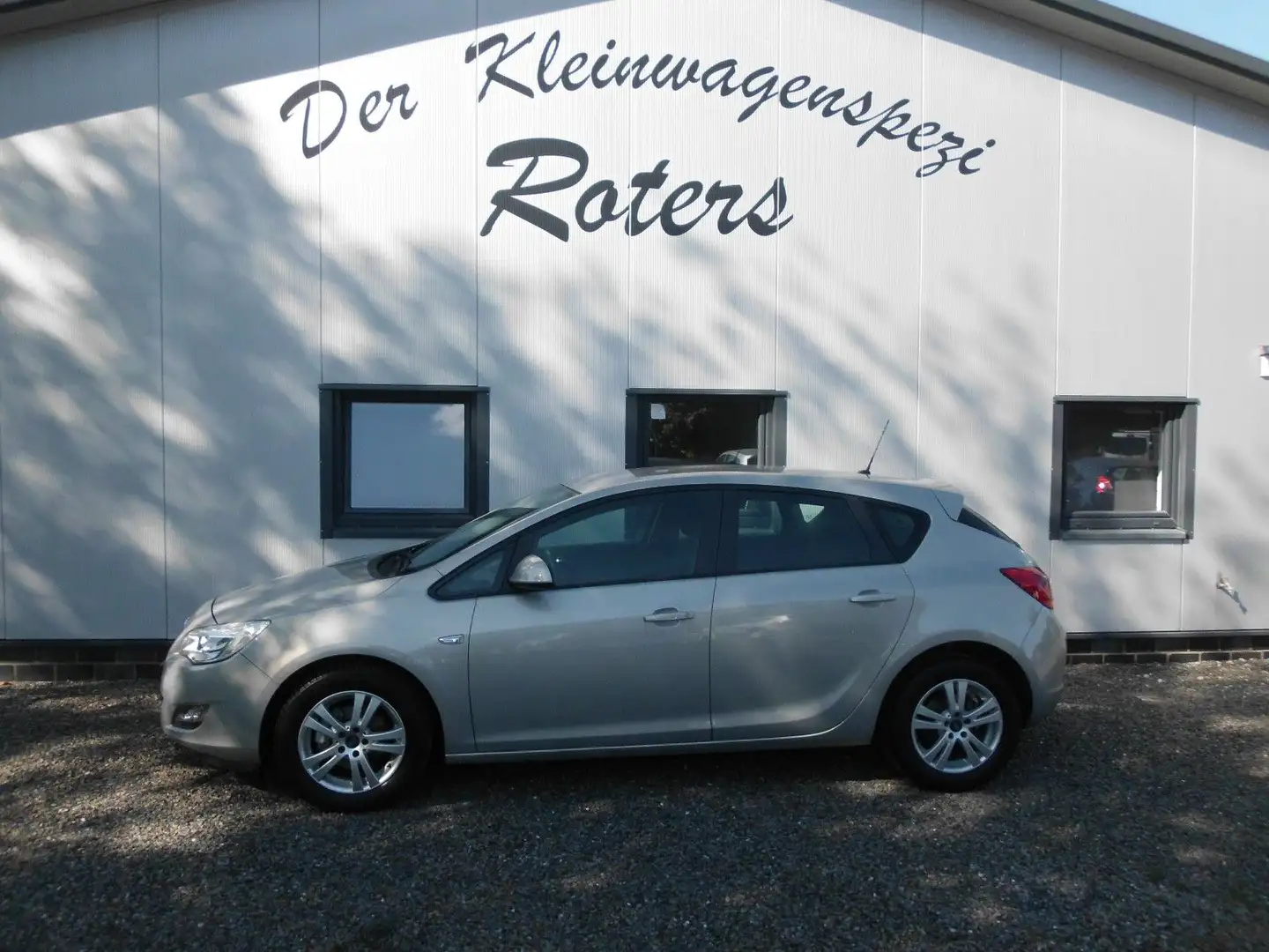 Opel Astra 1.6 Edition KLIMA ALU SITZHEIZUNG PDC Silber - 1
