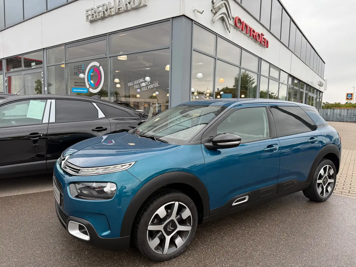 Citroen C4 Cactus Pure Tech 110 Shine Blau - 2