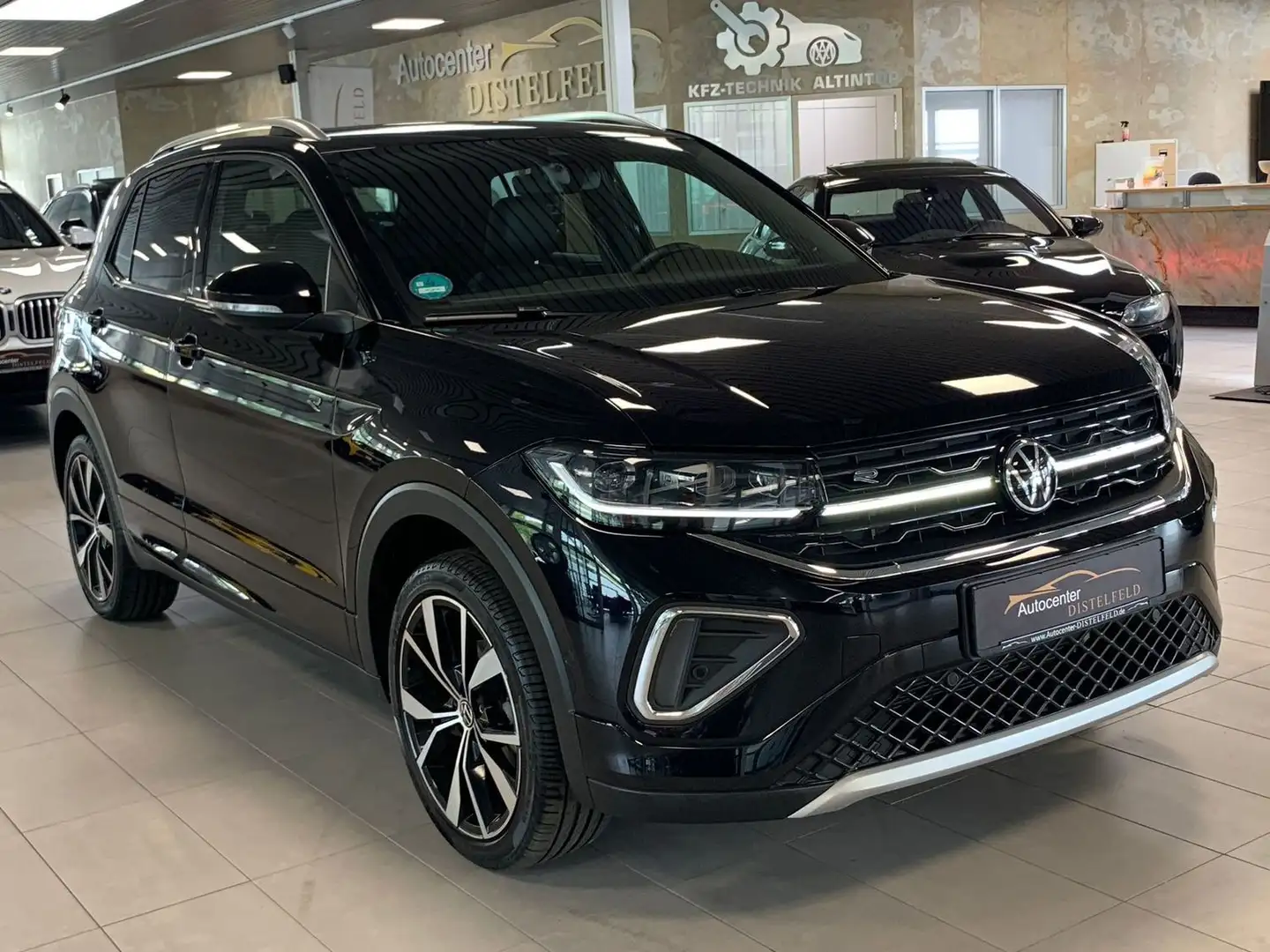 Volkswagen T-Cross 1.5 TSI Automatik R-Line LED AHK Schwarz - 1