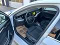 Skoda Octavia Style 2,0 TDI DSG *STANDHZ*WSS-HZ*DIGITAL*AHV*RFK* Weiß - thumbnail 10