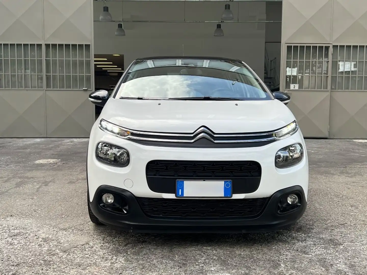Citroen C3 PureTech 83 S&S Shine GPL Bianco - 2