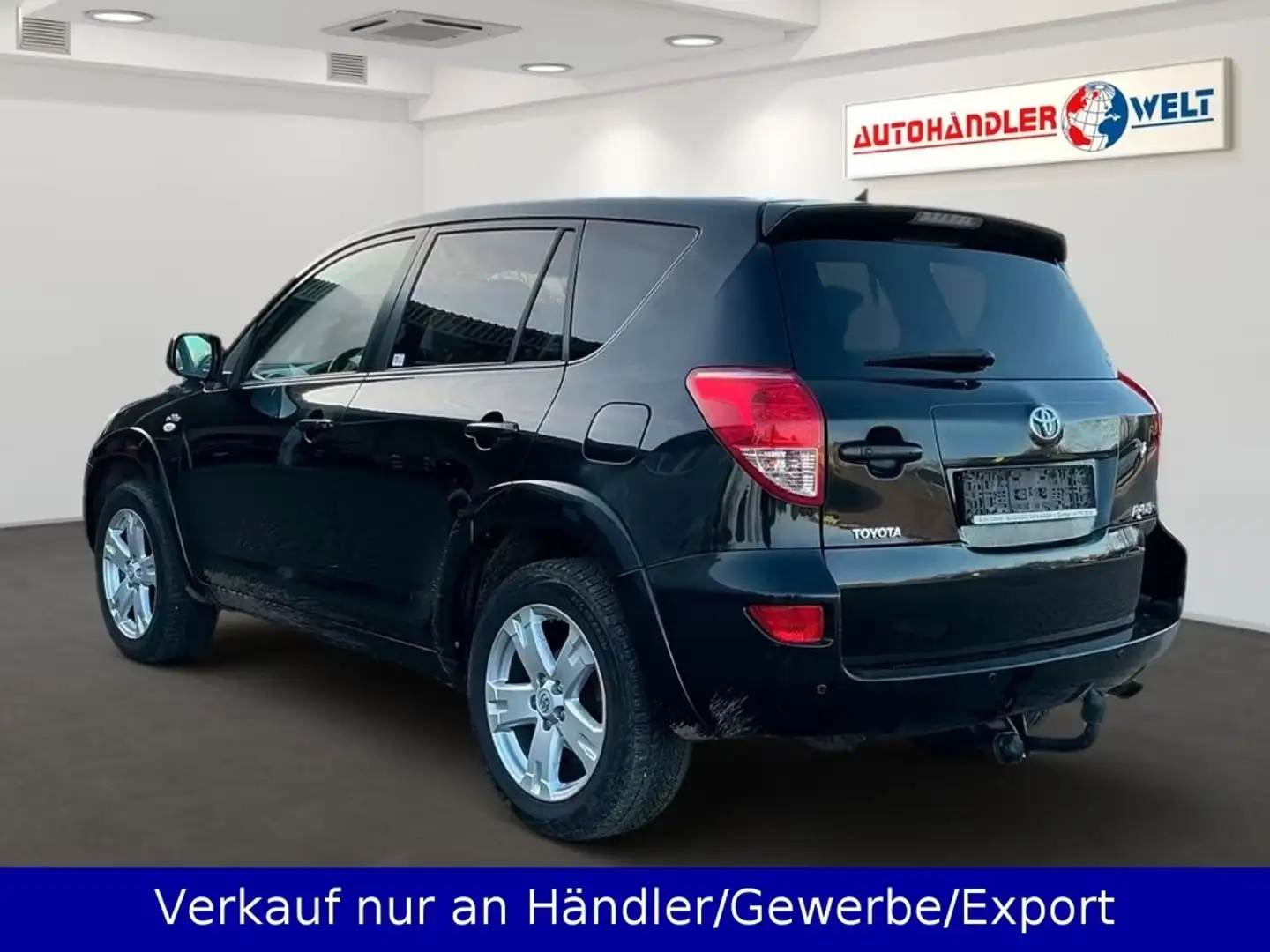 Toyota RAV 4 2.2D-CAT Executive Cross Sport Aut. Schwarz - 2