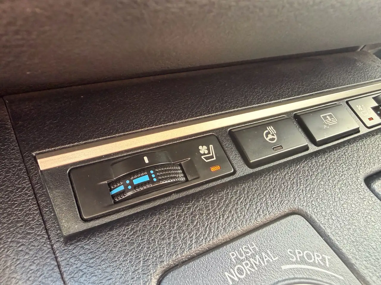 Lexus ES снимка Lexus ES