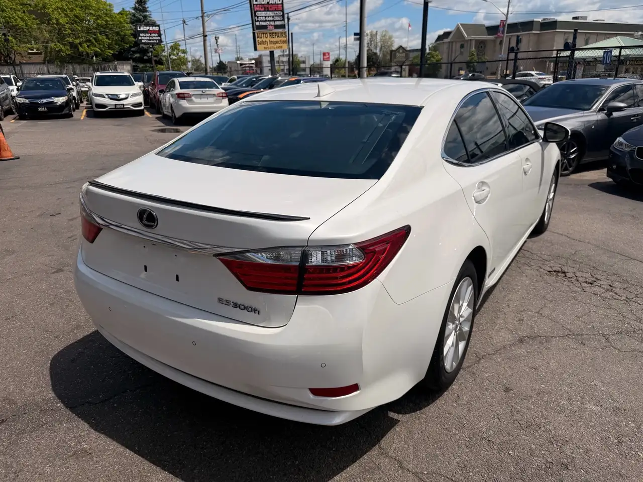 Lexus ES снимка Lexus ES
