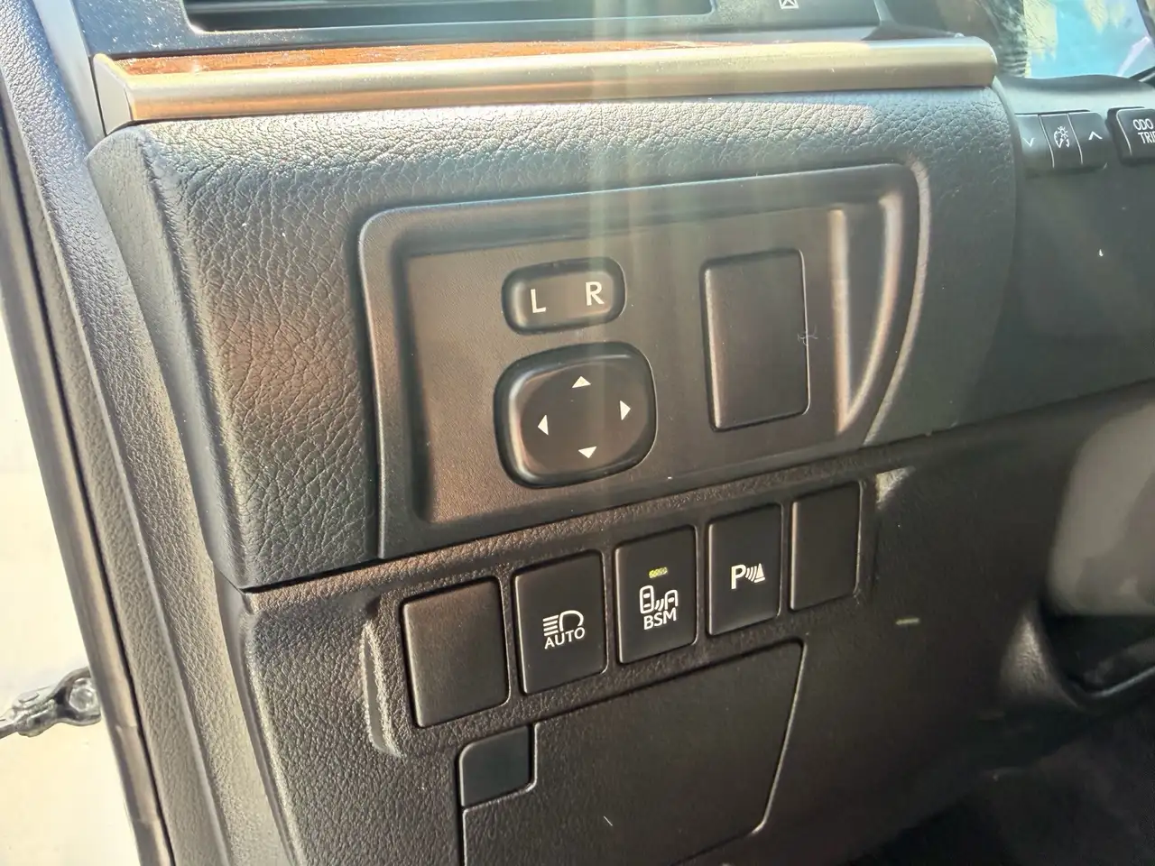 Lexus ES снимка Lexus ES