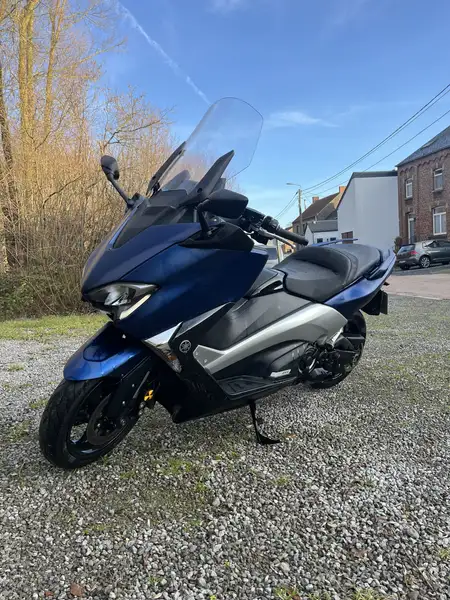 Yamaha TMAX DX