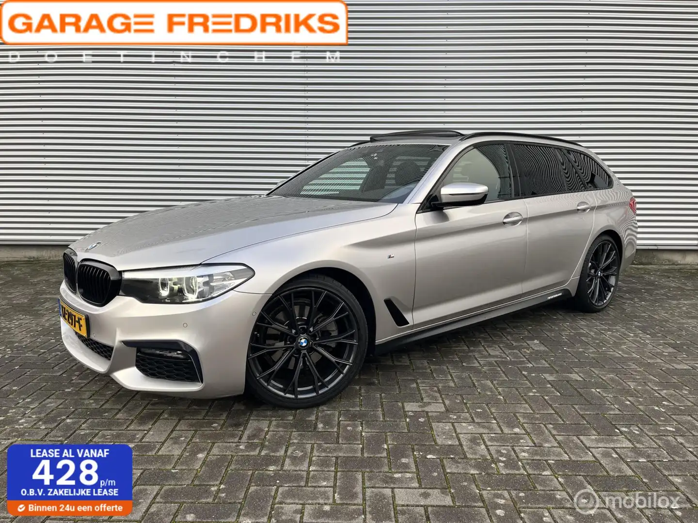 BMW 520 5-serie Touring 520i M-Sport | PANO | Trekhaak | O Grau - 1