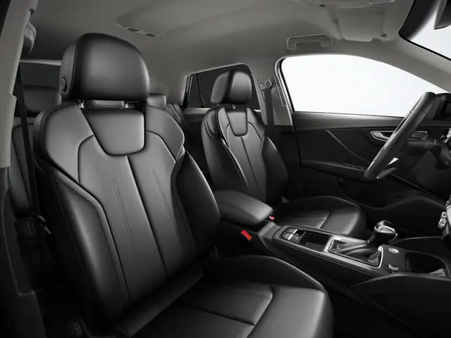 Audi Q2 view 8