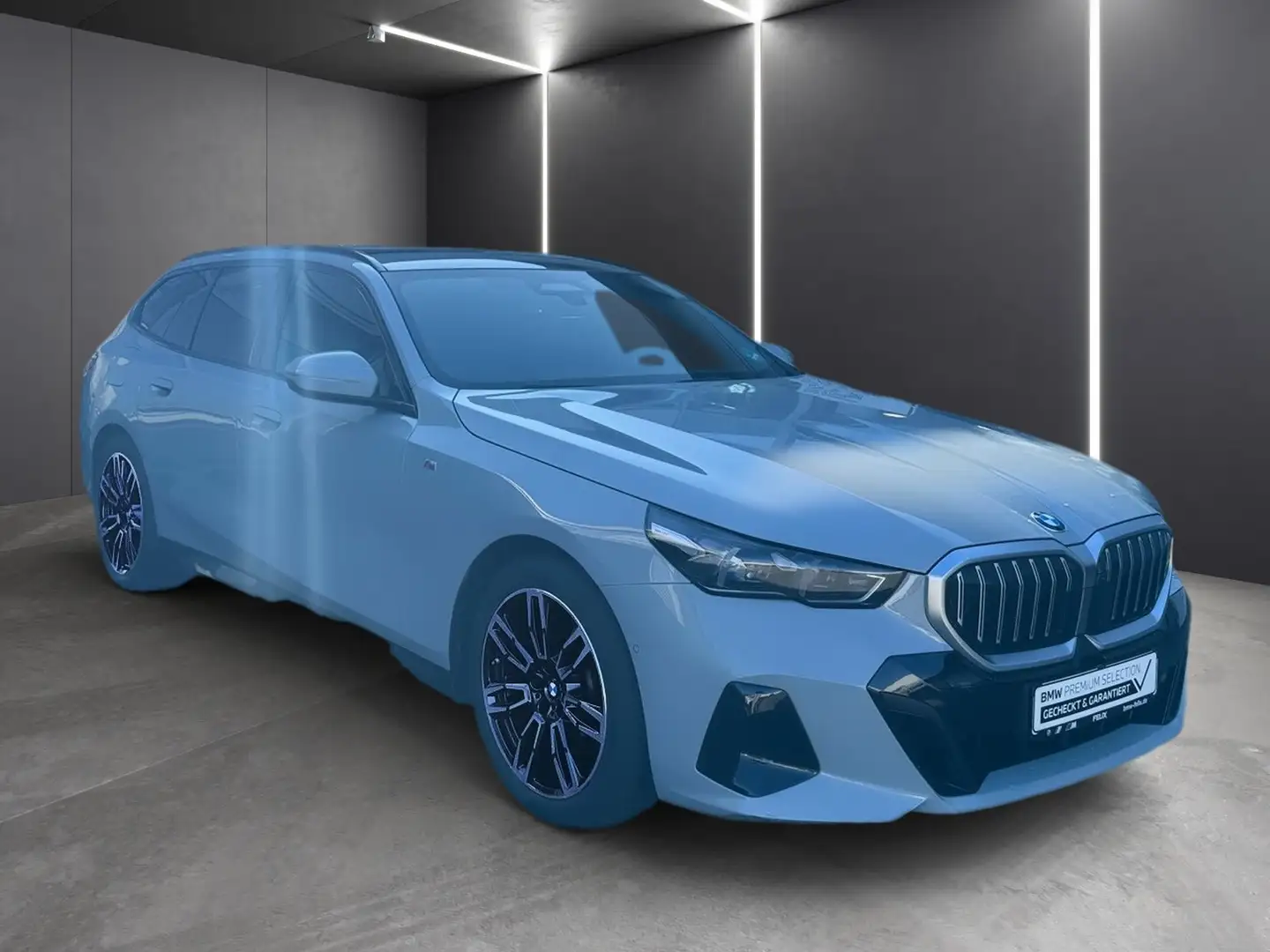 BMW 520 d touring+M SPORTPAKET+HARMAN/KARDON+PANORAMA Grau - 2