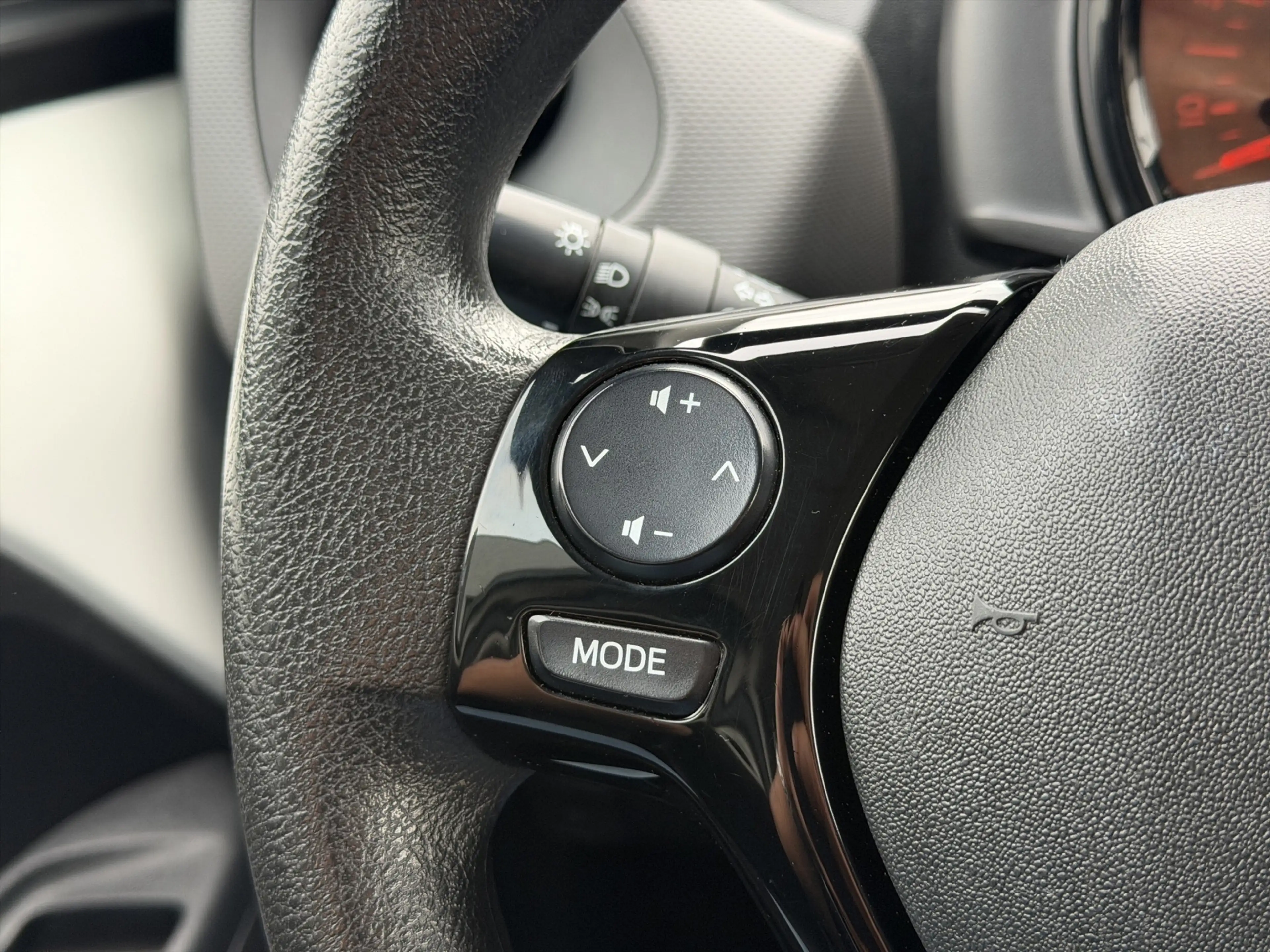 Peugeot 108 1.0 e-VTi Active TOP! Airco|NAP|Nieuwe APK| — photo 9