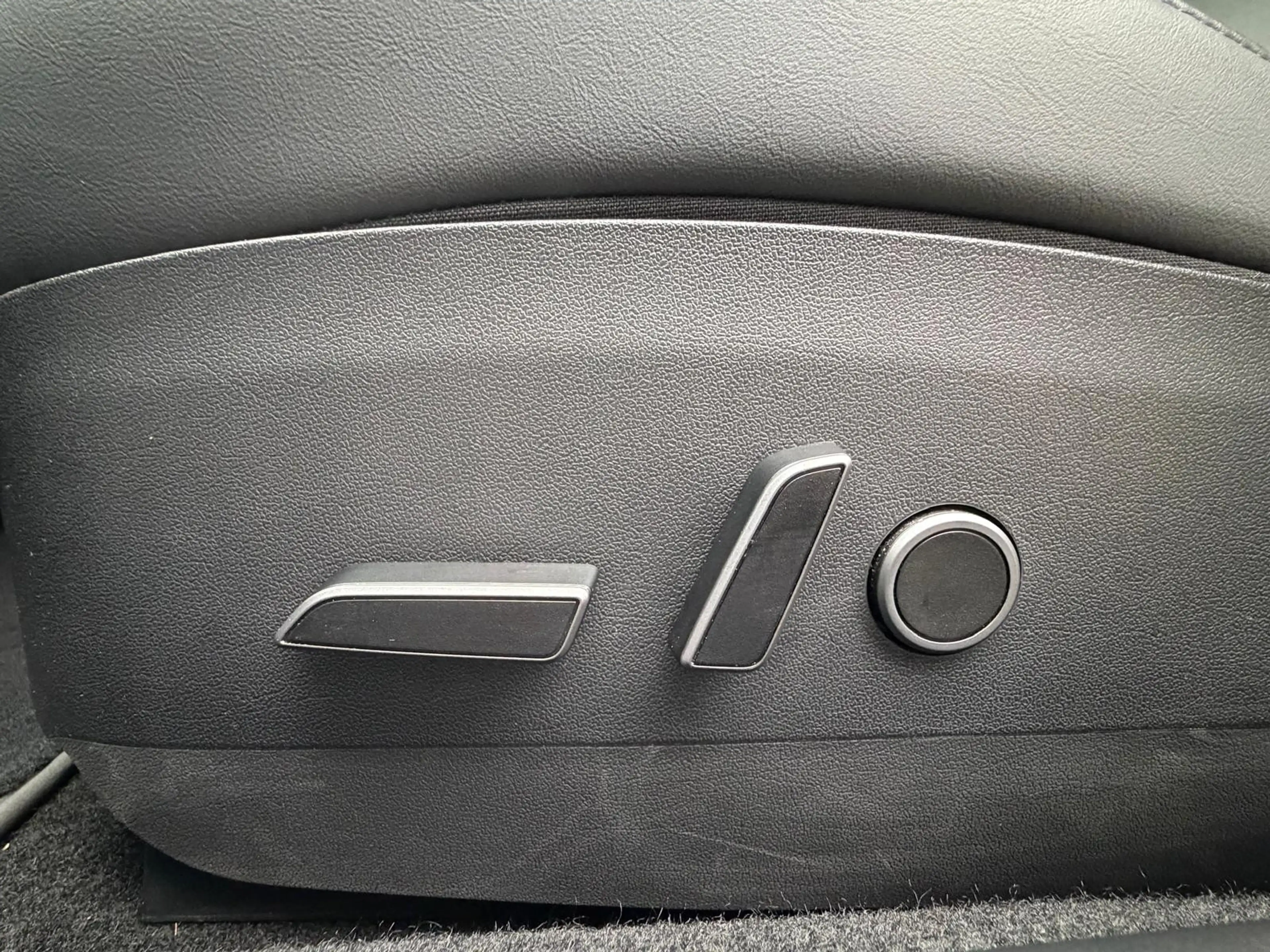 Tesla Model 3 RWD PANO+LED+NAVI+SHZ+STHZ+KAMERA+ACC+WP — photo 13