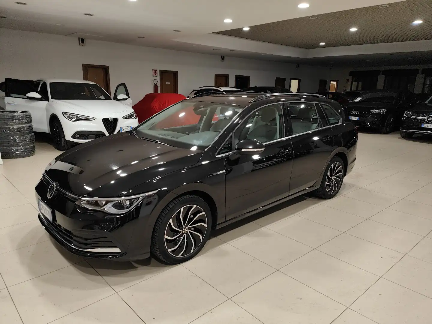 Volkswagen Golf Variant 2.0TDI DSG Style Fari IQ.Light Navi AdaptiveCruise Noir - 1