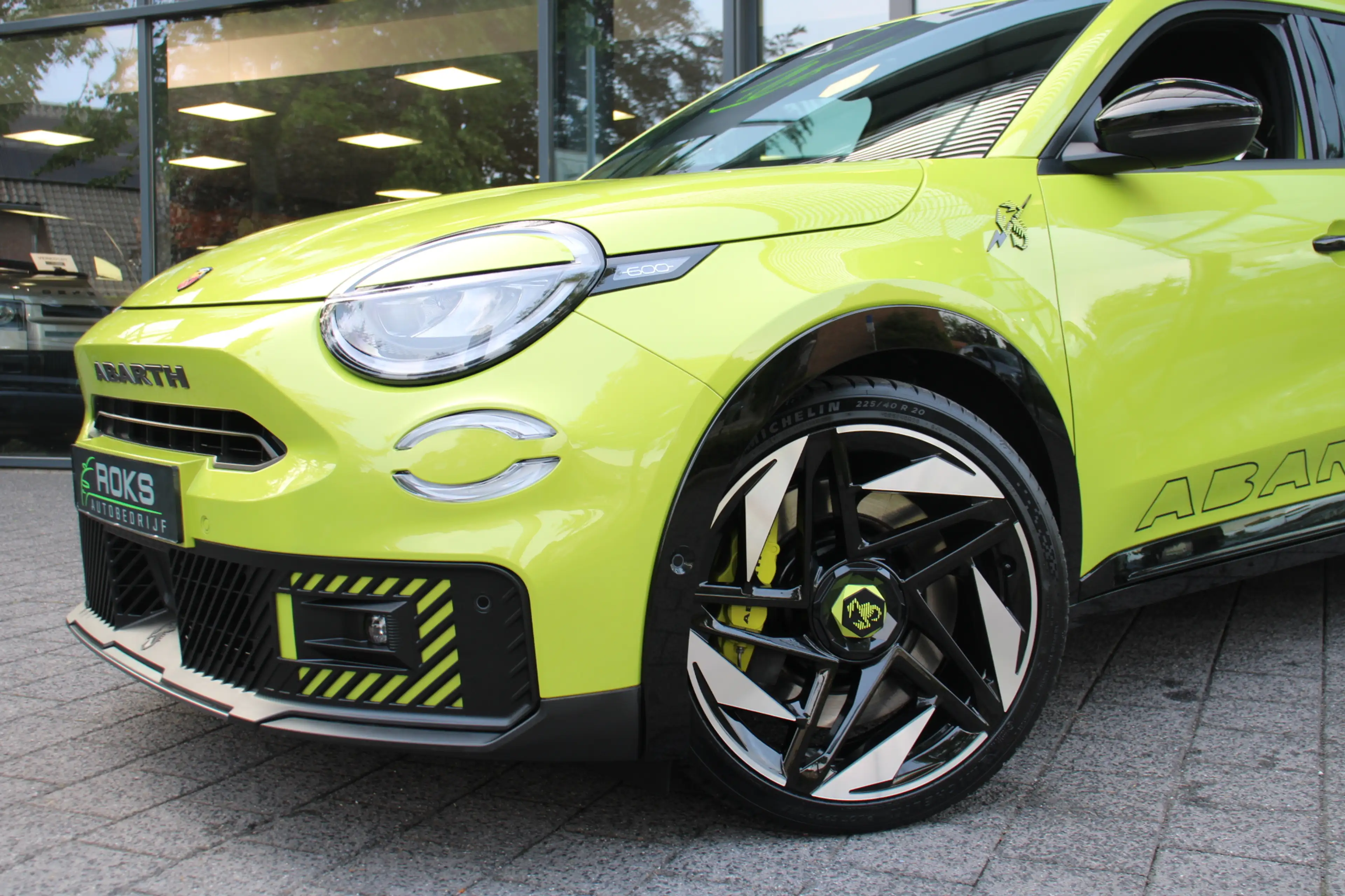 Fiat 600e Abarth Turismo 54 kWh Pack Scorpion Design/Tech/Ga — photo 11