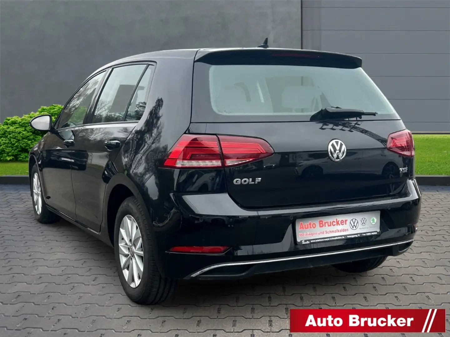 Volkswagen Golf VII Comfortline  1.0 TSI SHZ+Klimaautomatik-2-Zone Zwart - 2