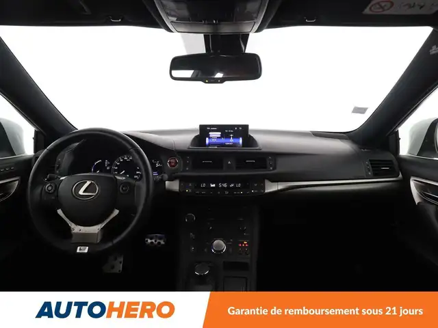 Lexus CT view 12
