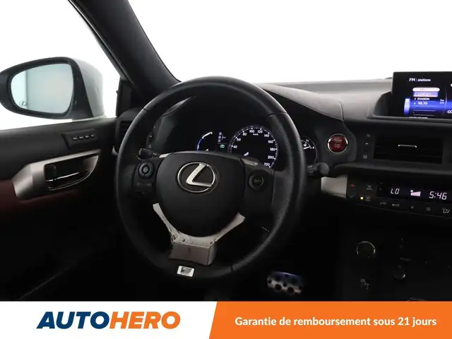 Lexus CT view 13
