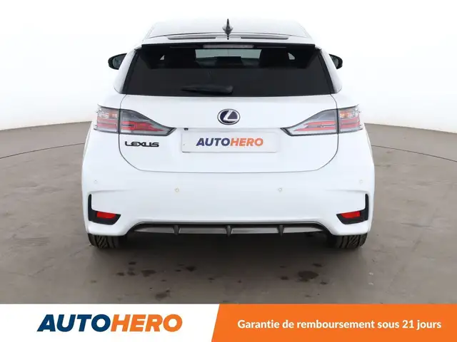 Lexus CT view 5