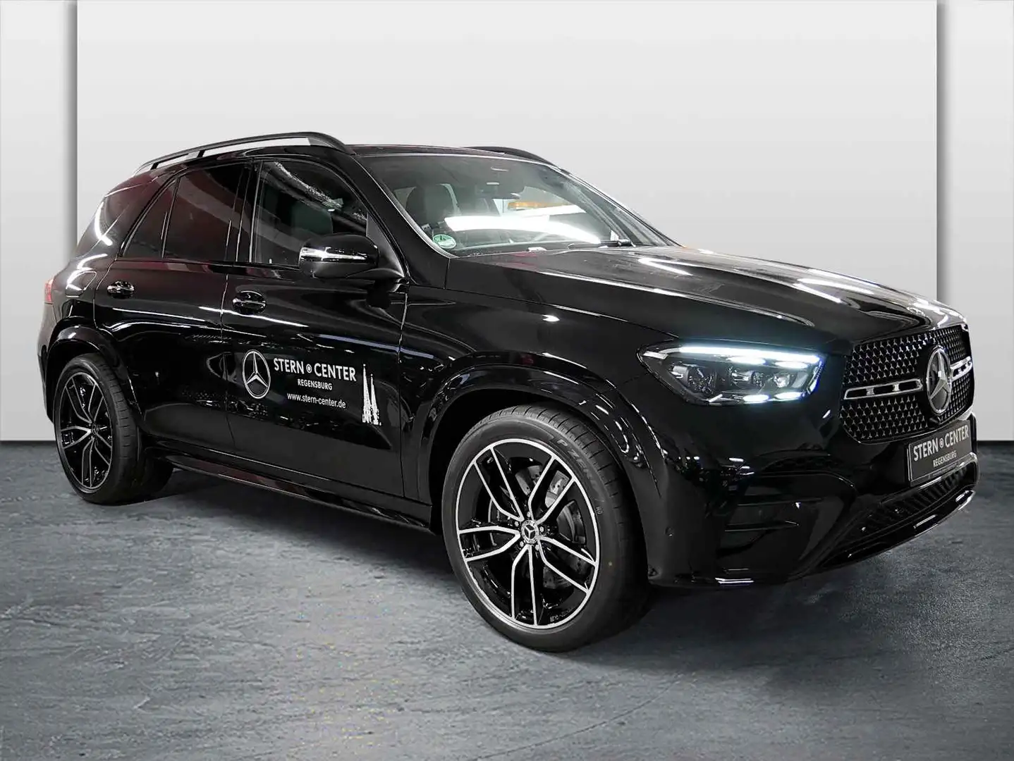 Mercedes-Benz GLE 450 d 4M+AMG+7SITZE+AIR+AHK+DIST+PANO+MBEAM+ Negru - 2