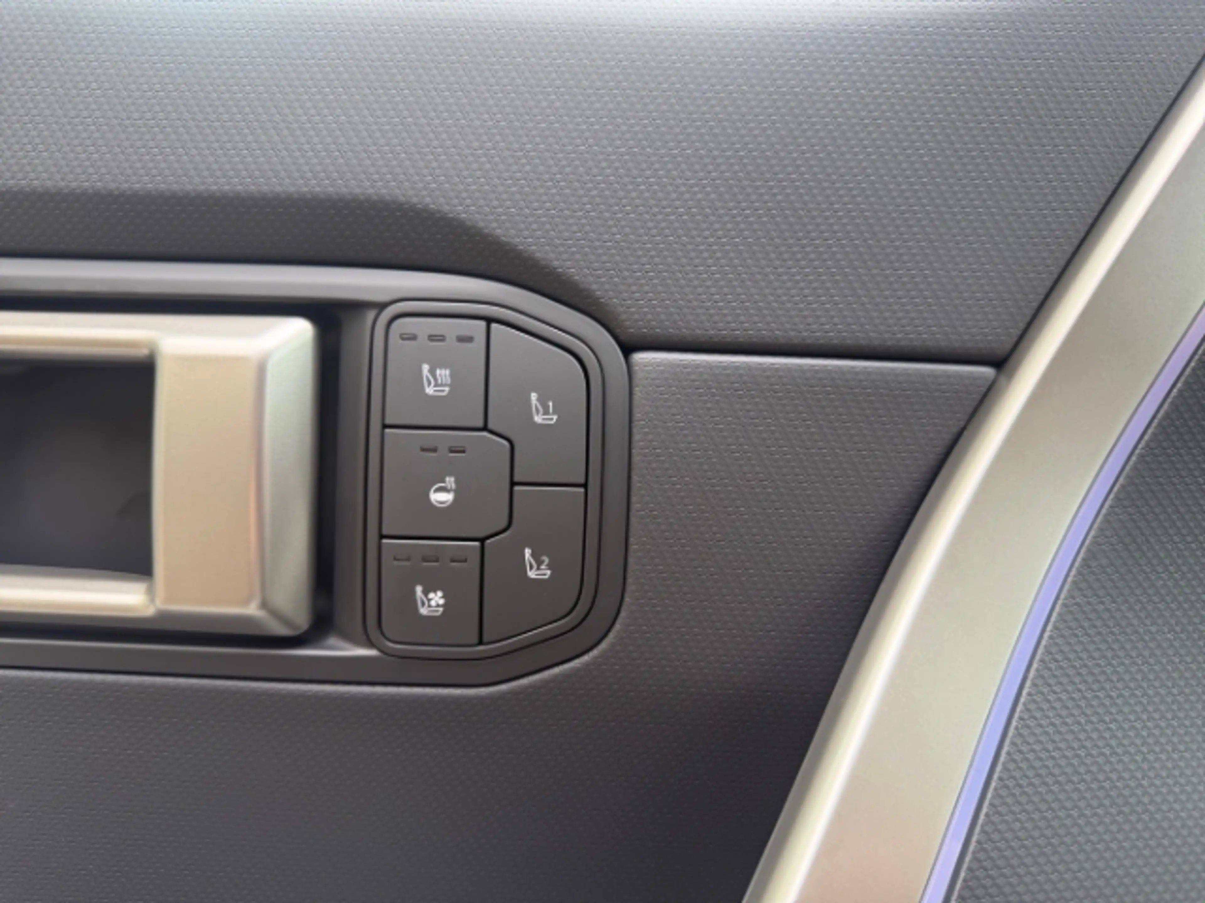 Kia Seltos GT-Line 1.6 GLASDACH,HEAD-UP,360°KAMERA,MEMORY — photo 15