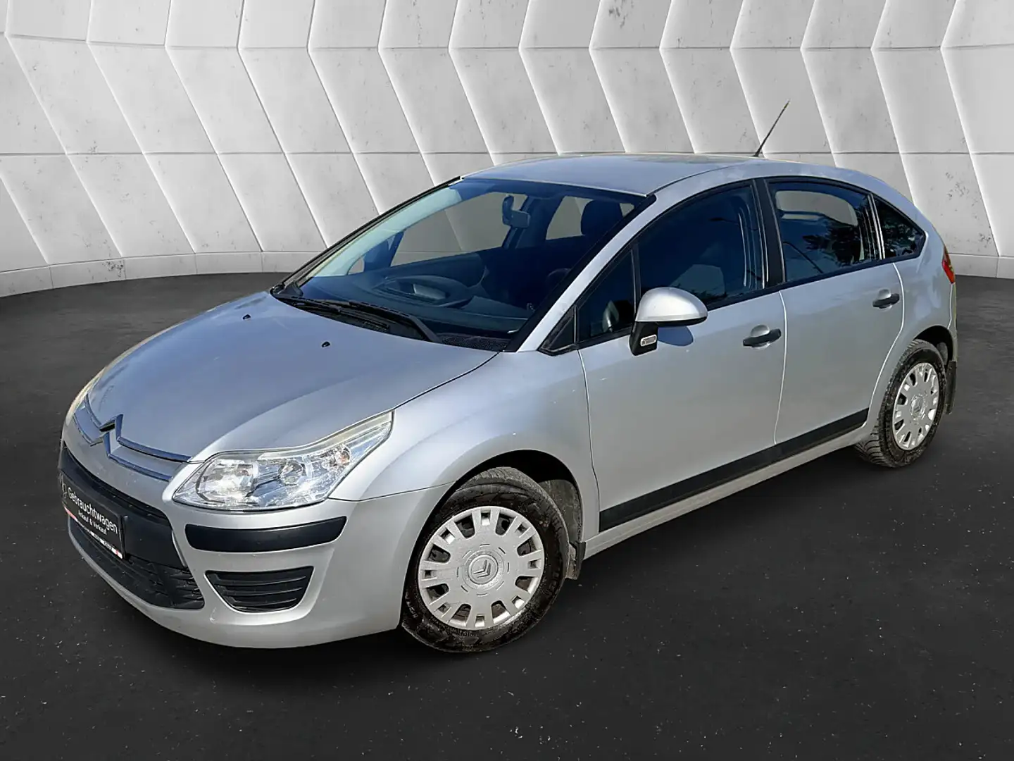 Citroen C4 1,4 16V eco Grau - 1