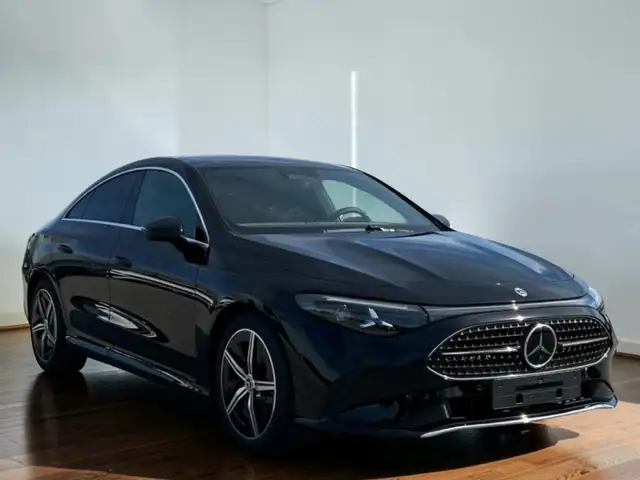 Mercedes-Benz CLA 180 8G-DCT