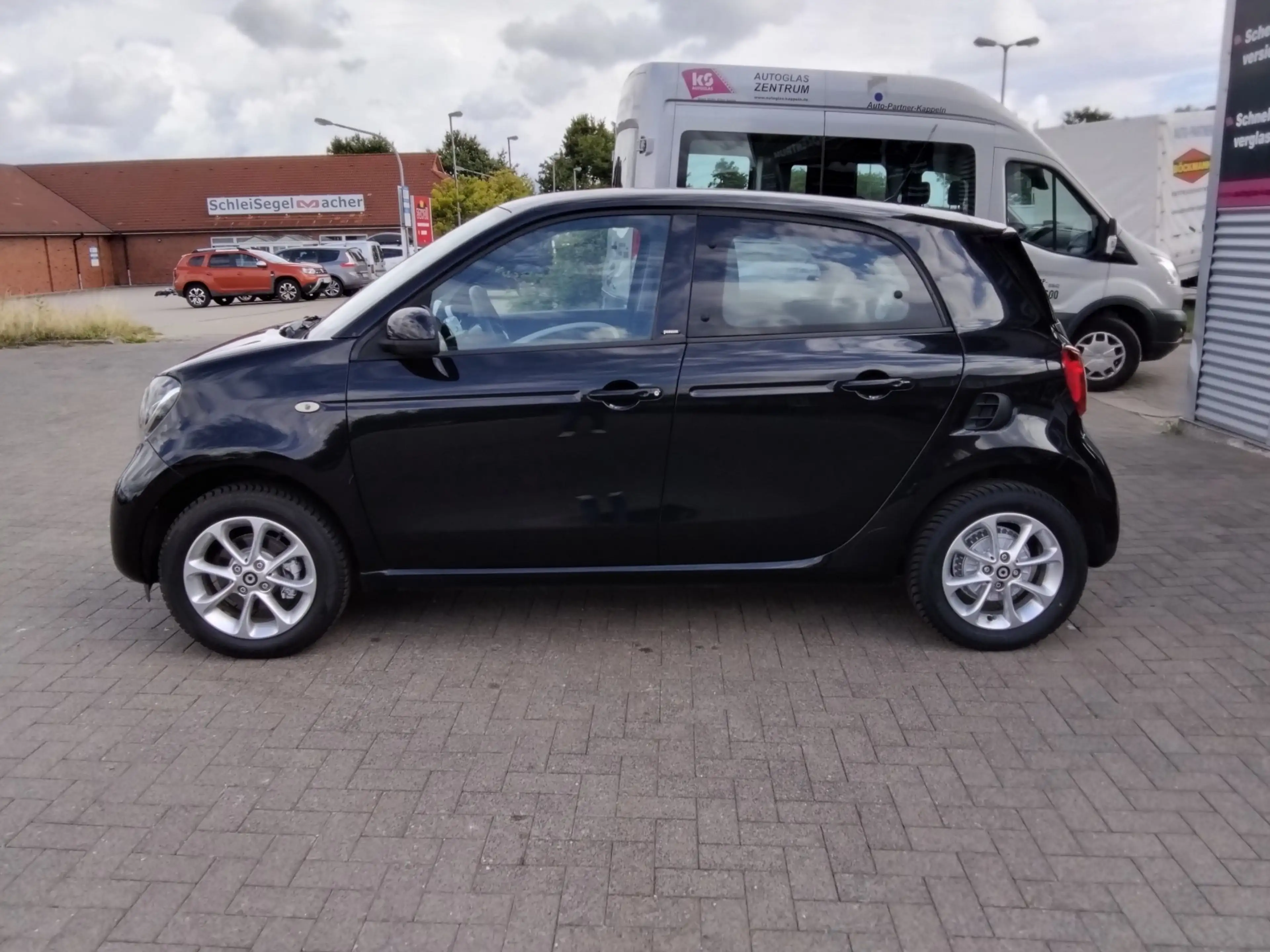 smart forFour 1.0 Passion-Line/SHZG/Bluetooth/Tempomat/LED — photo 15