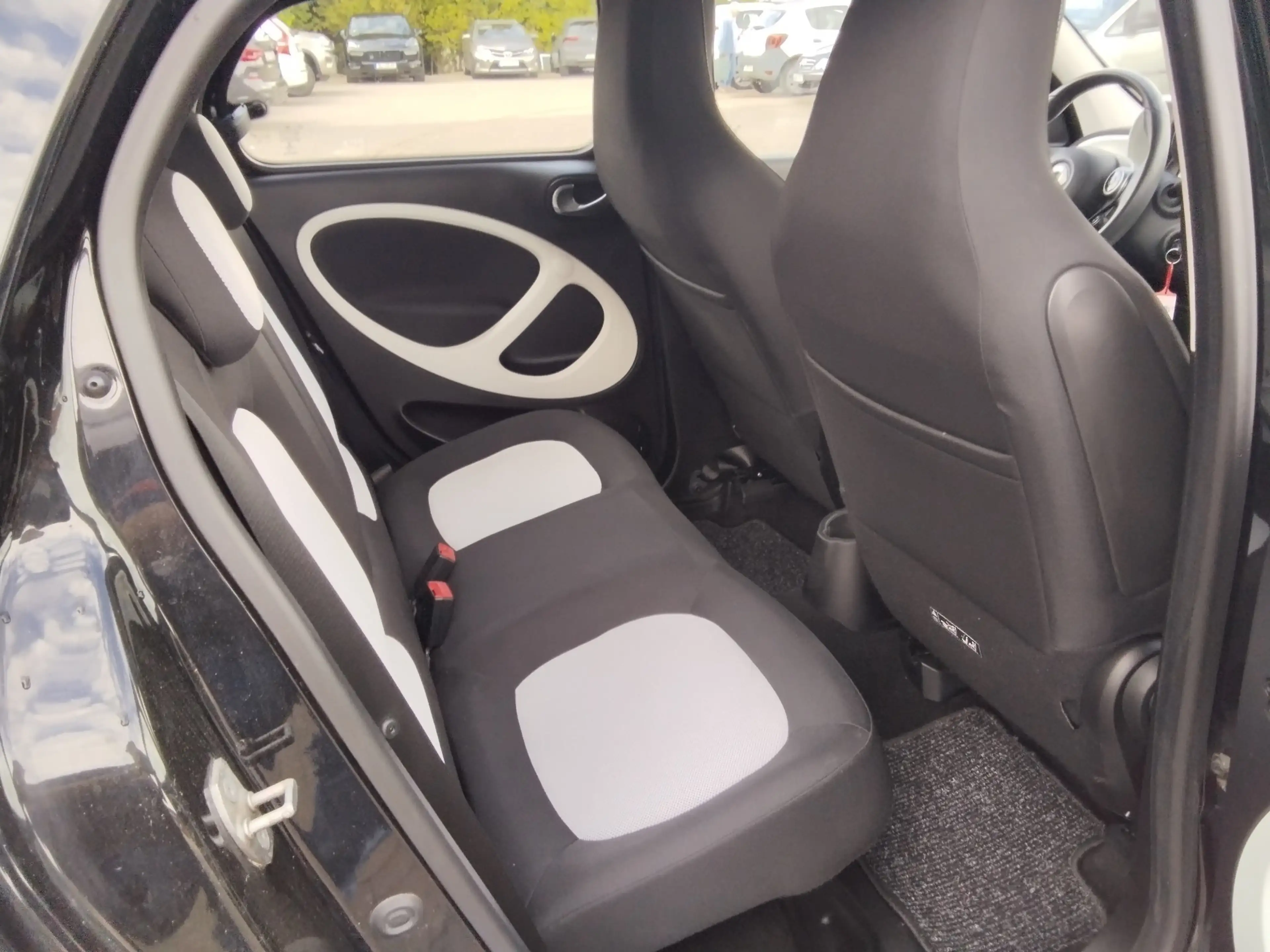 smart forFour 1.0 Passion-Line/SHZG/Bluetooth/Tempomat/LED — photo 13