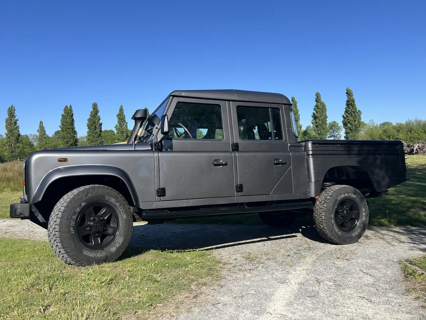 Land Rover Defender 130 Crew Cab E - 2