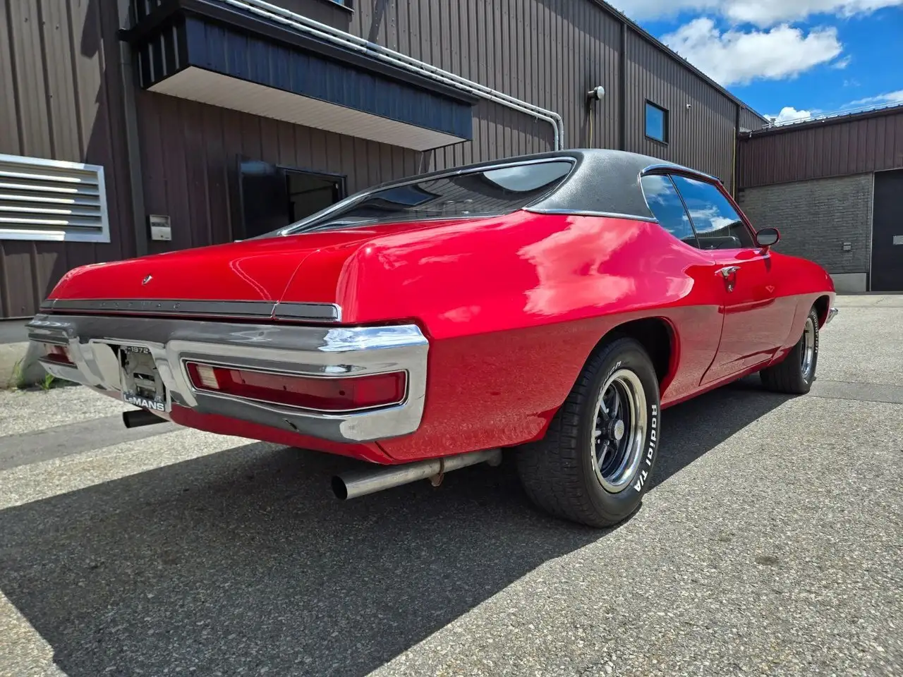 Pontiac Lemans снимка Pontiac Lemans