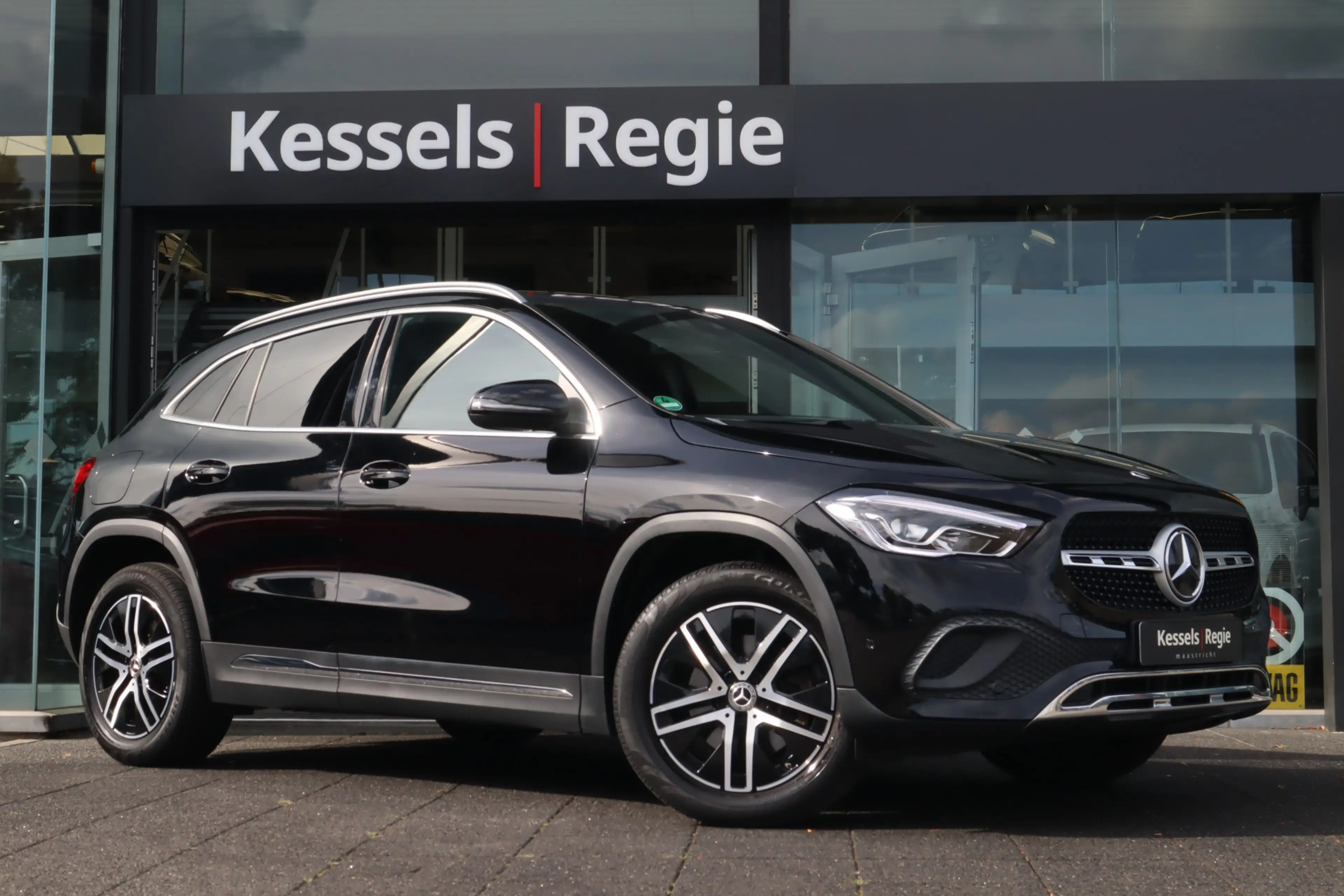 Mercedes-Benz GLA 250 e Progressive | Navi | Led | Camera | CarPlay — photo 2