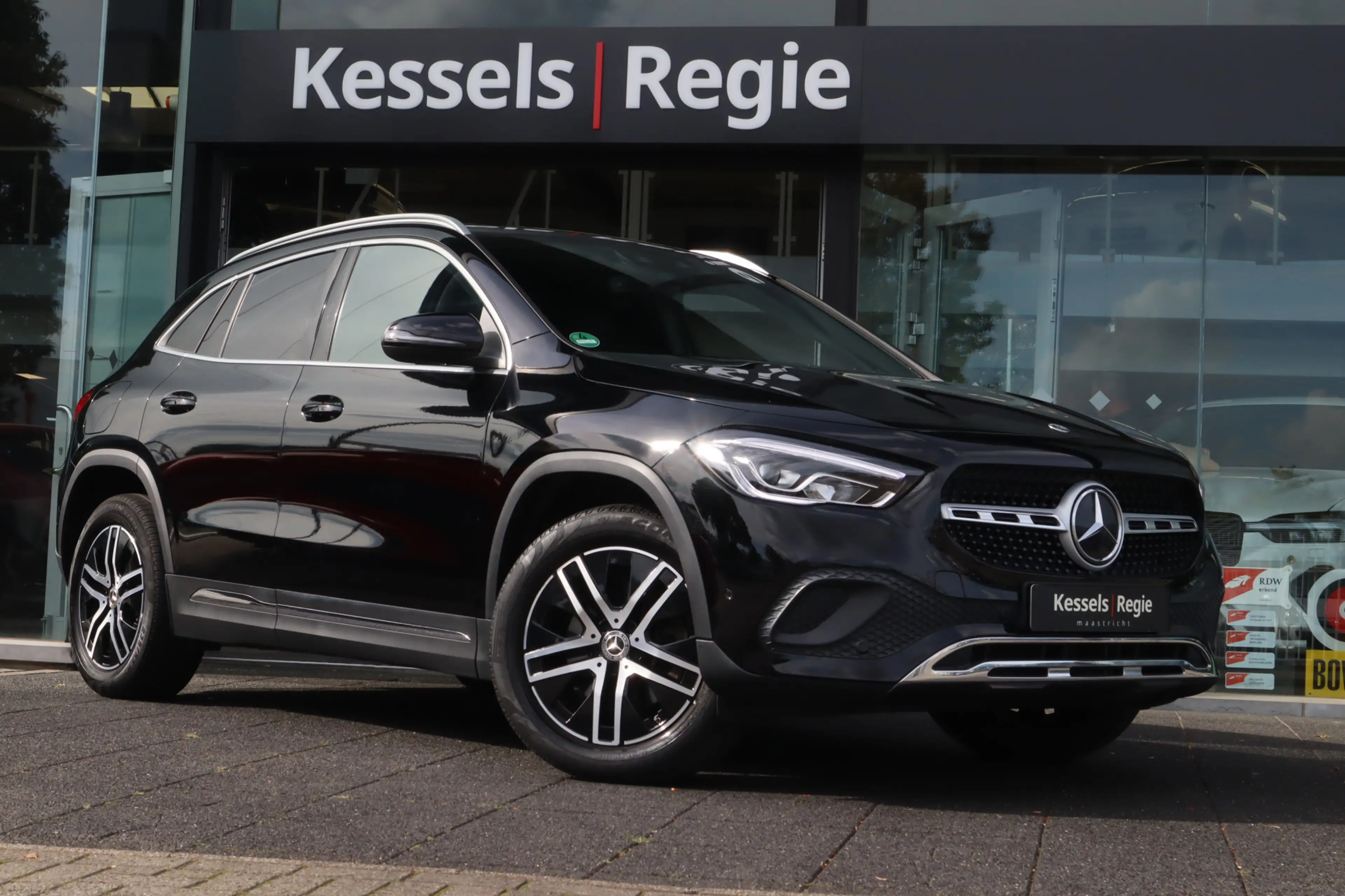 Mercedes-Benz GLA 250 e Progressive | Navi | Led | Camera | CarPlay