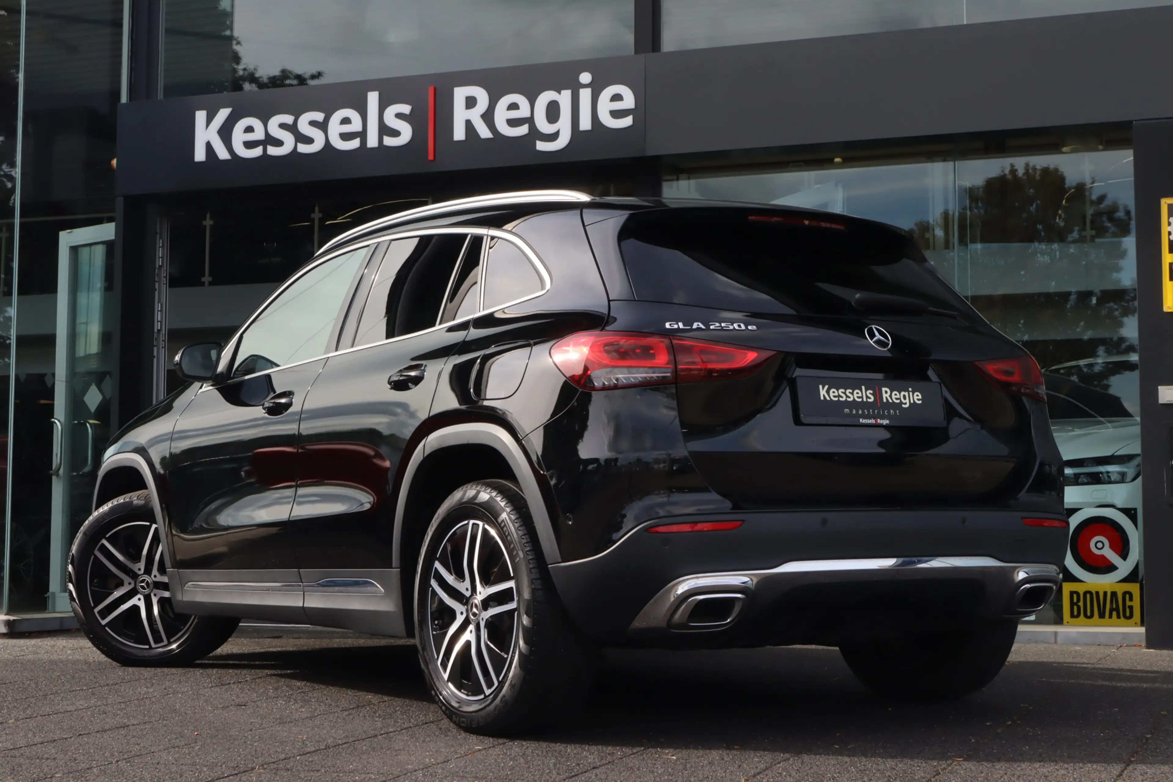 Mercedes-Benz GLA 250 e Progressive | Navi | Led | Camera | CarPlay — photo 24