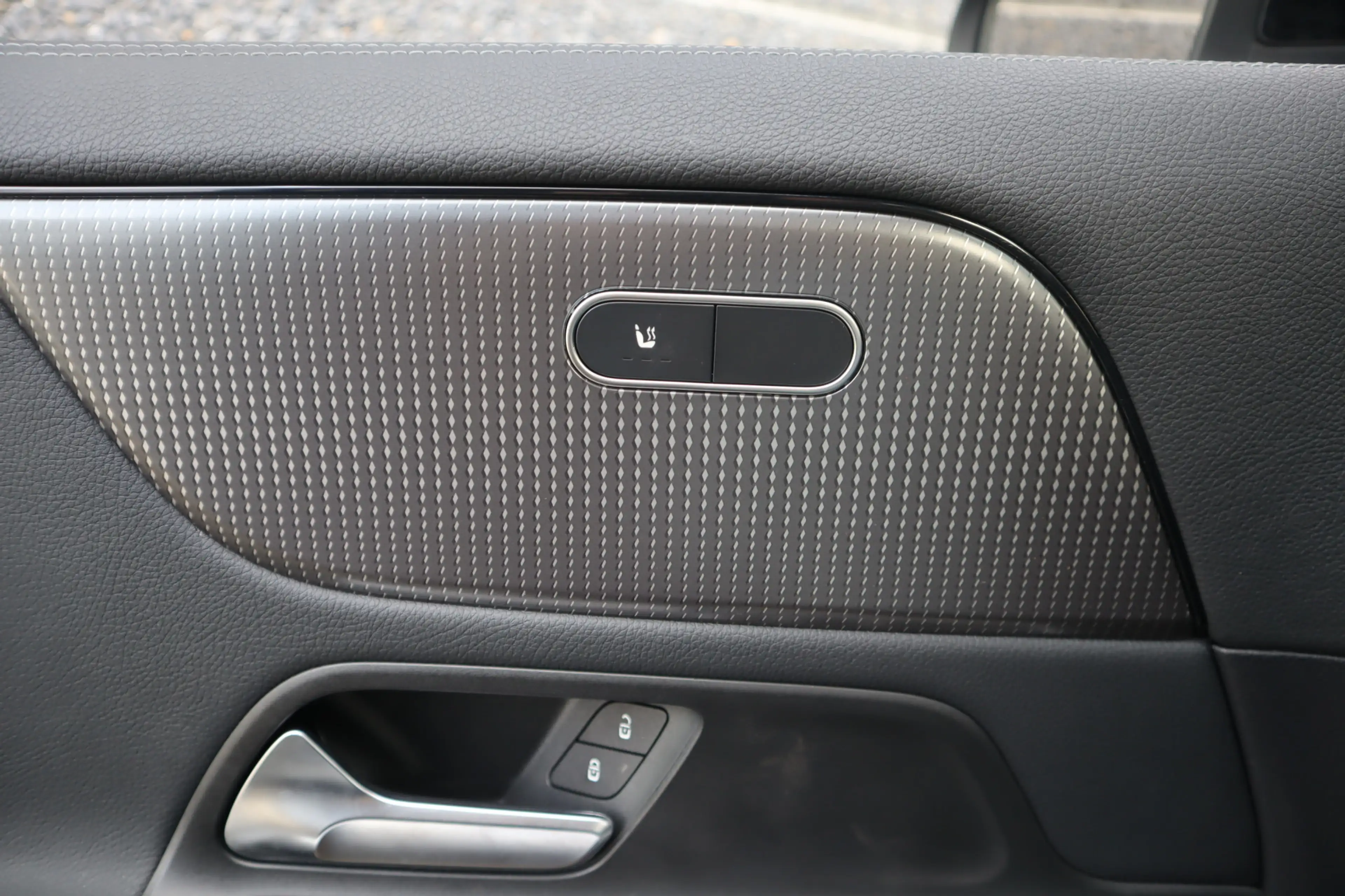 Mercedes-Benz GLA 250 e Progressive | Navi | Led | Camera | CarPlay — photo 18