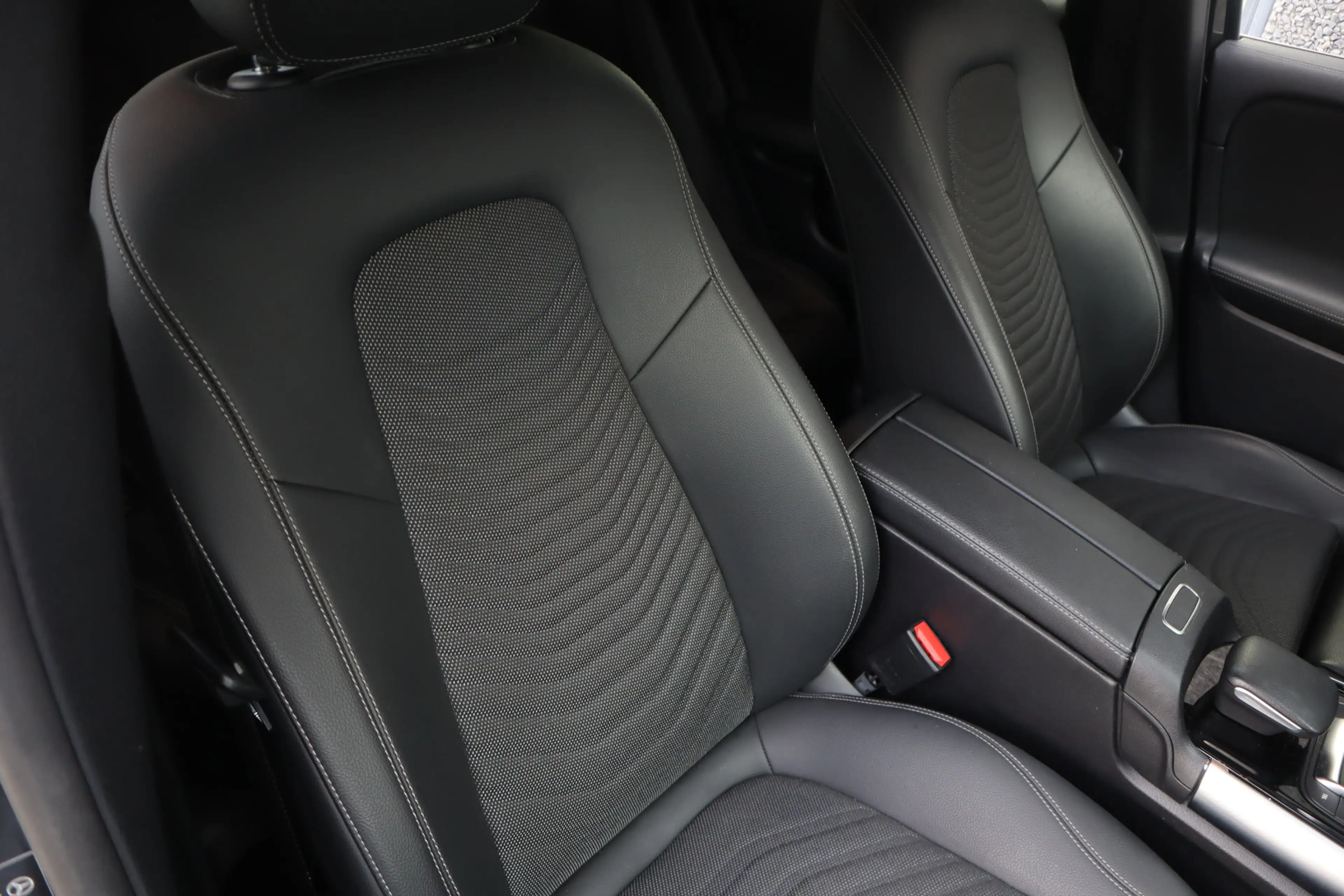 Mercedes-Benz GLA 250 e Progressive | Navi | Led | Camera | CarPlay — photo 19