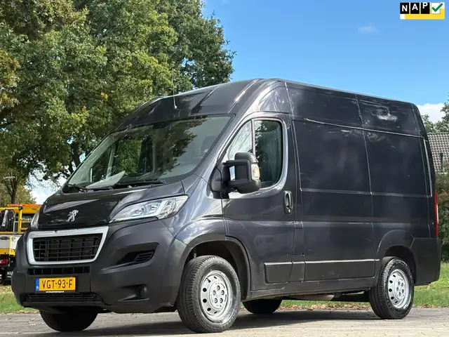 Peugeot Boxer 333 2.2 BlueHDi 120PK *Oprijplaat inklapbaar* NAP|