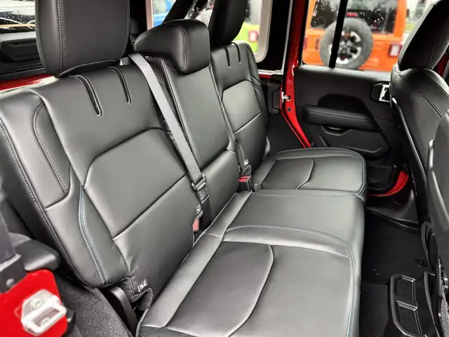 Jeep Wrangler view 9