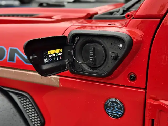 Jeep Wrangler view 4