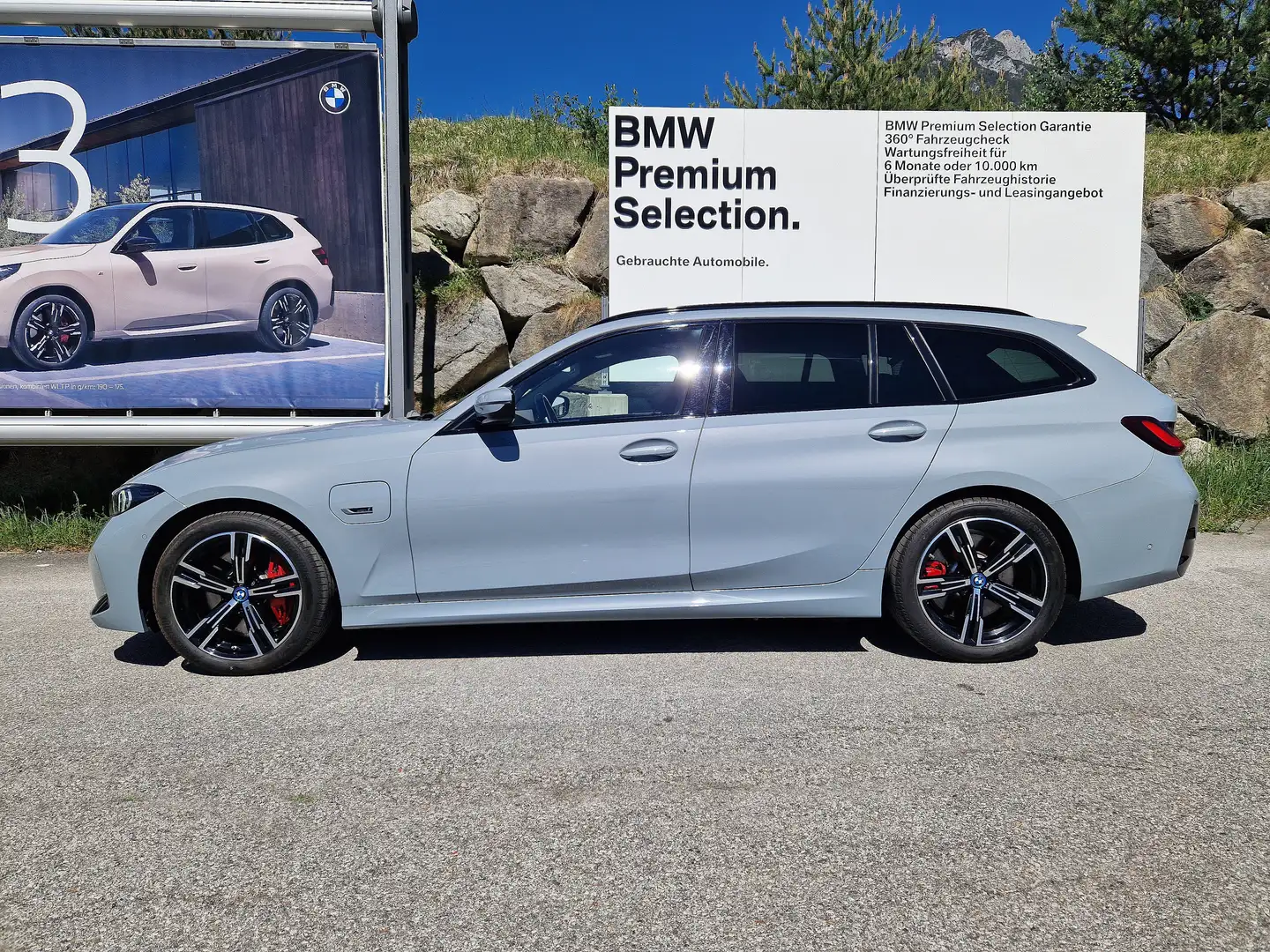 BMW 330 330 e xDrive M Sport Grau - 2